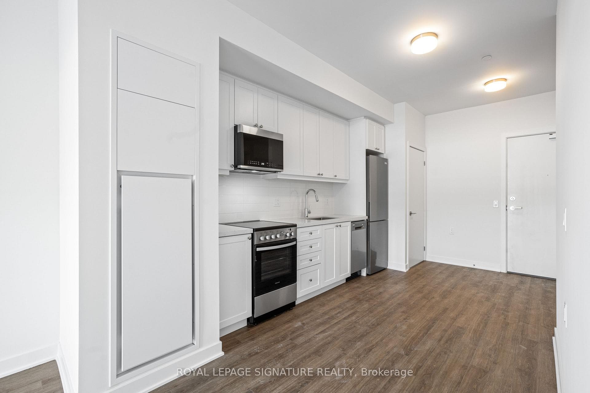 51 Clarington Boulevard Unit 108 photo 5