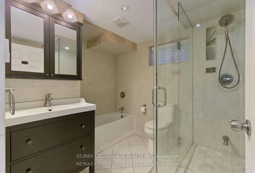 588 Brimley Road photo 21