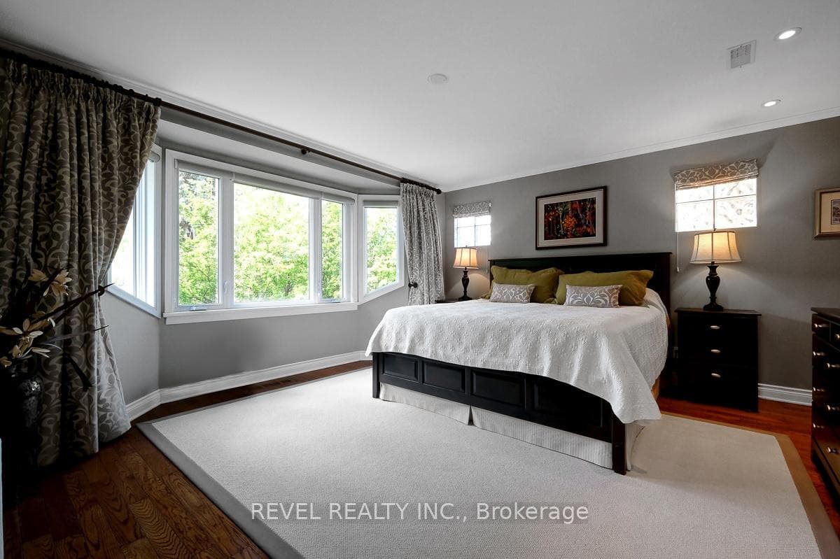 381 Third Avenue photo 23