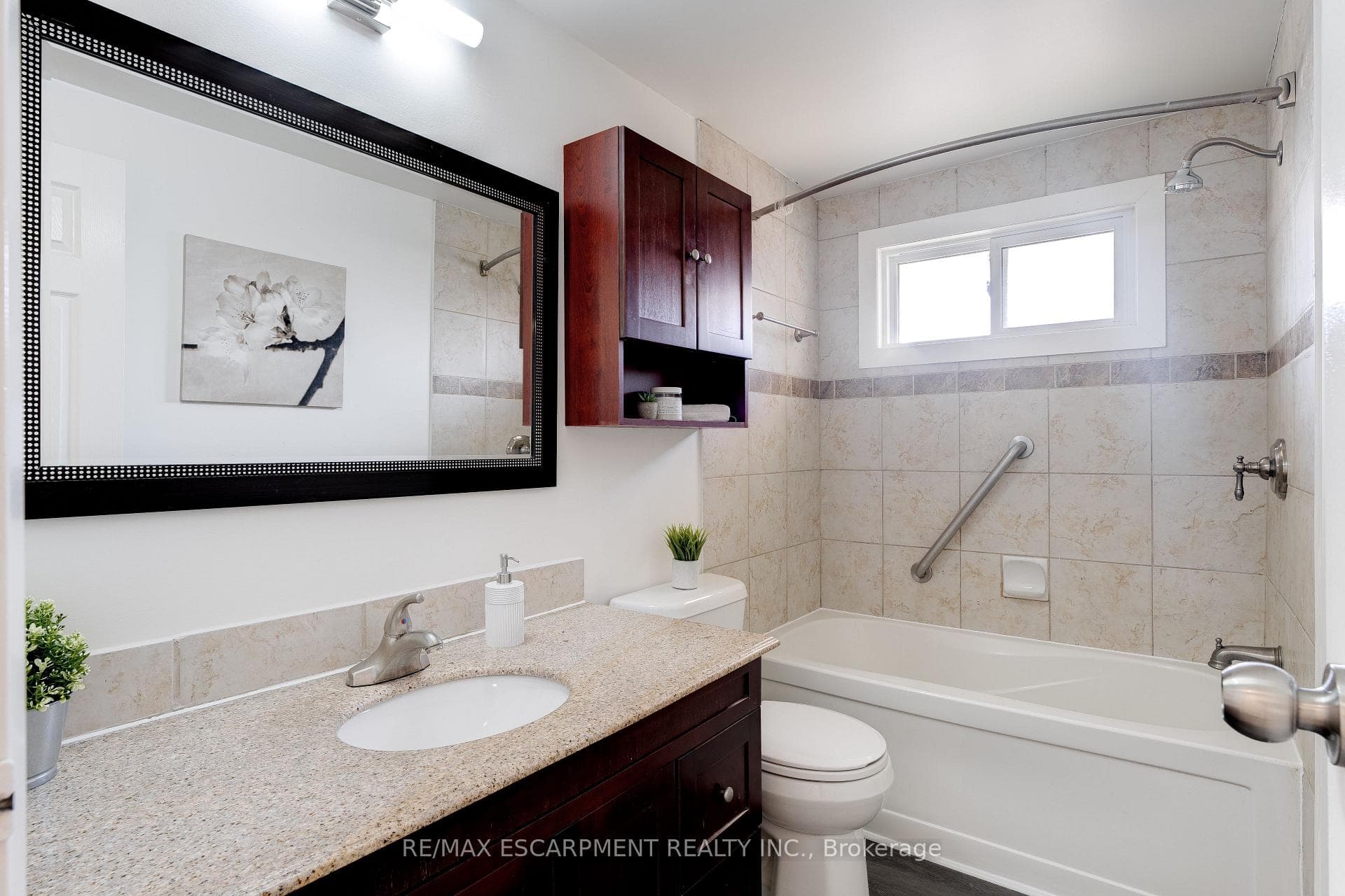 28 Cartier Drive photo 15