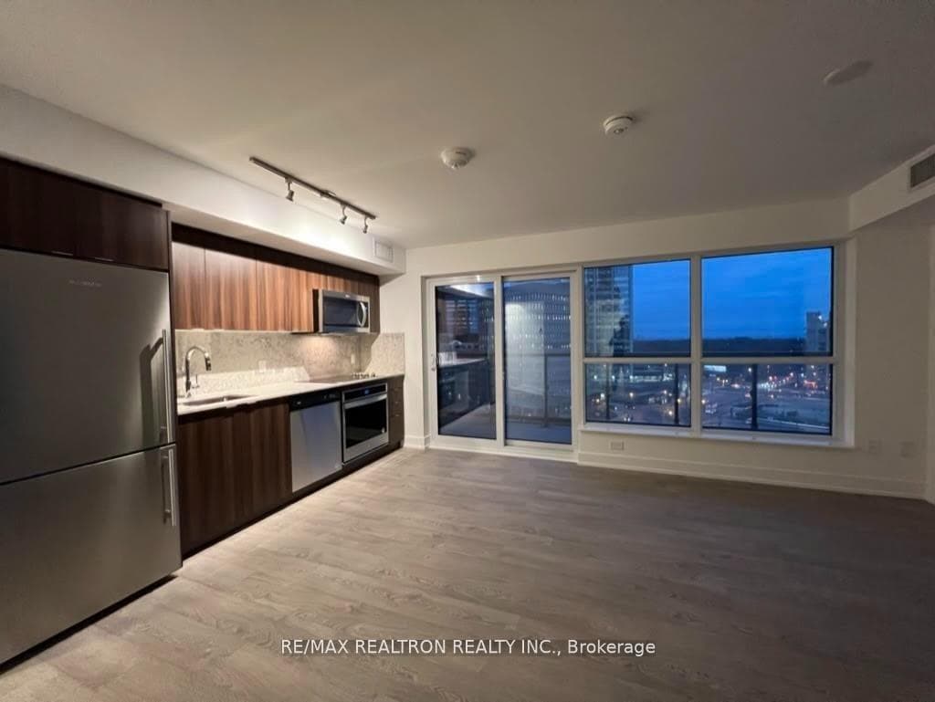 5 Mabelle Avenue Unit 929 photo 11
