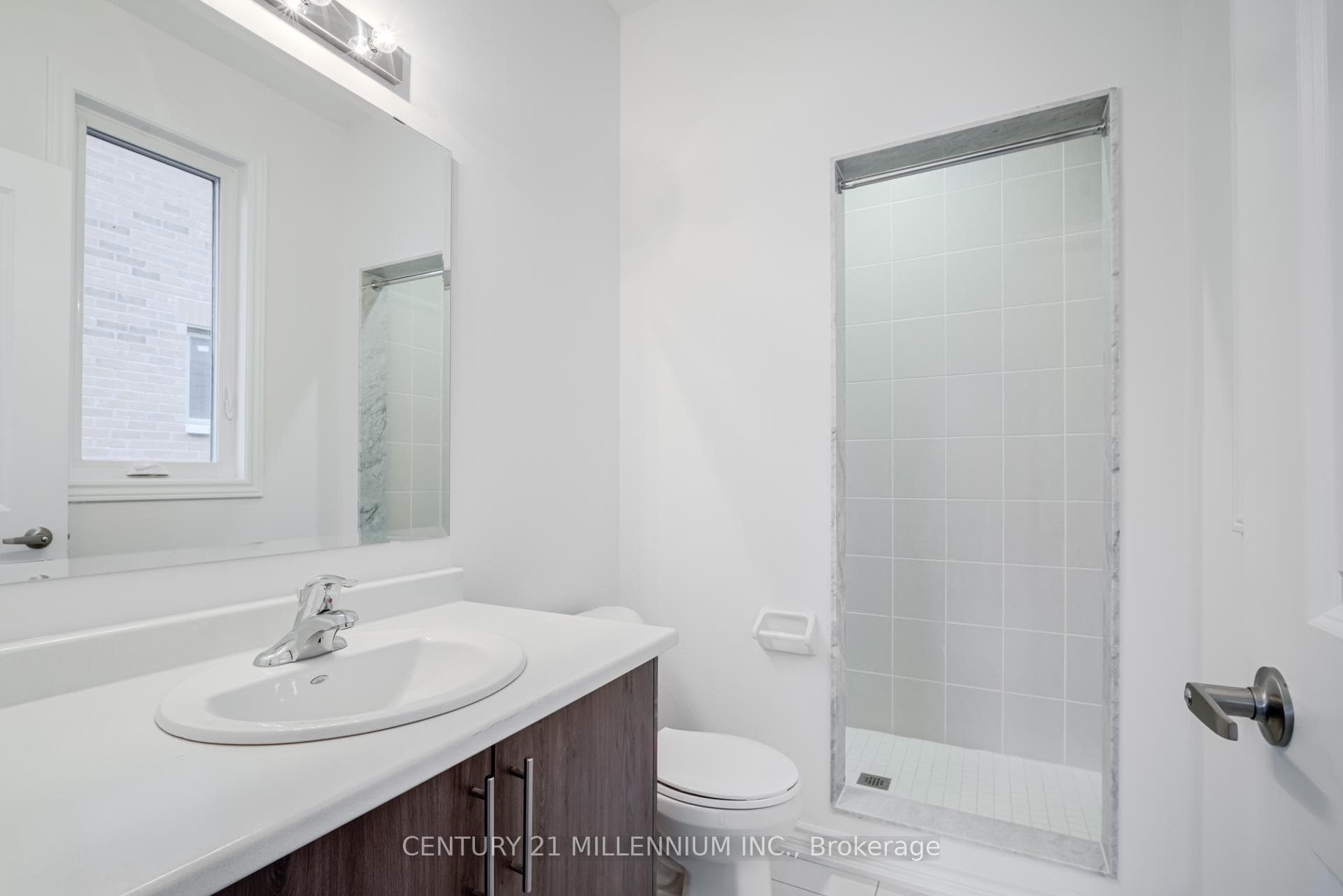 246 Duncan Street photo 25