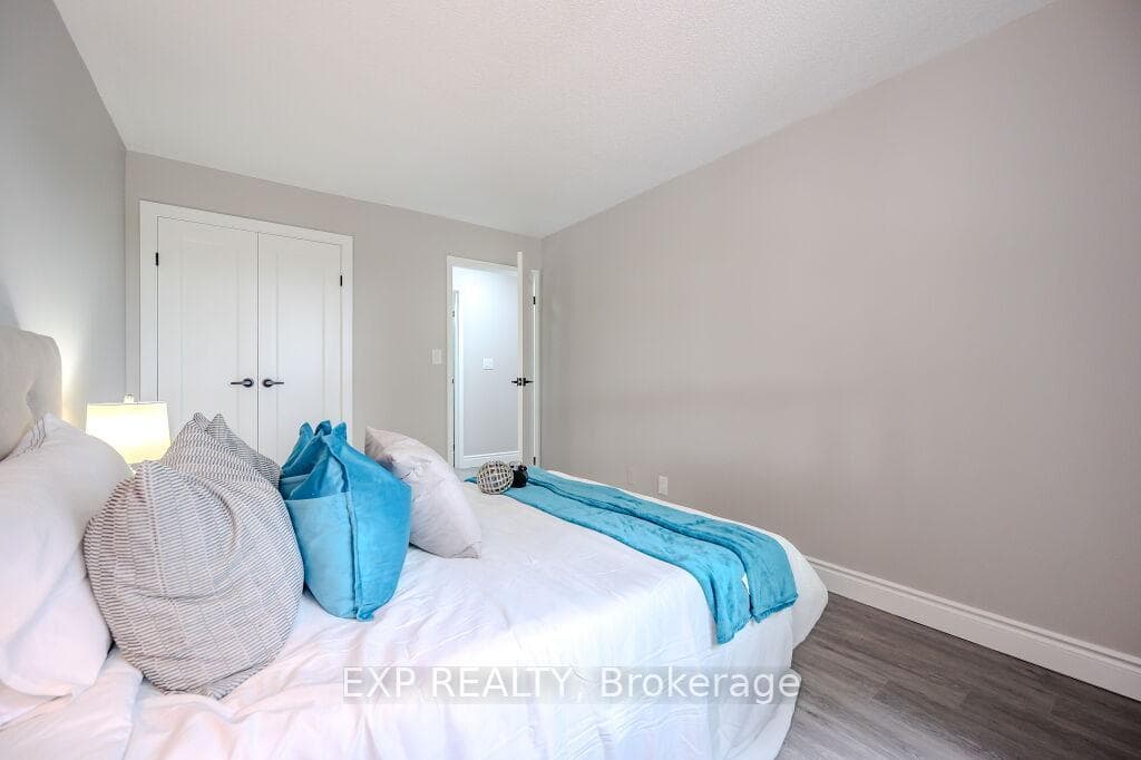 30 Hugo Crescent Unit 210 photo 7