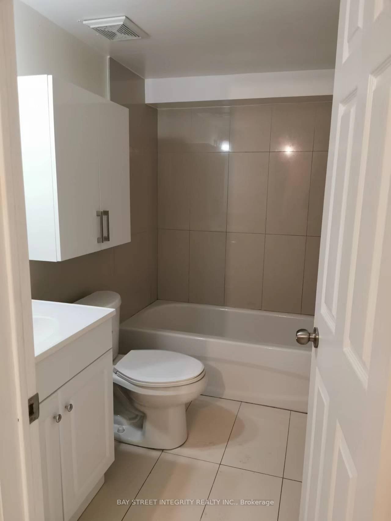 7 D'arcy Street Unit A photo 7