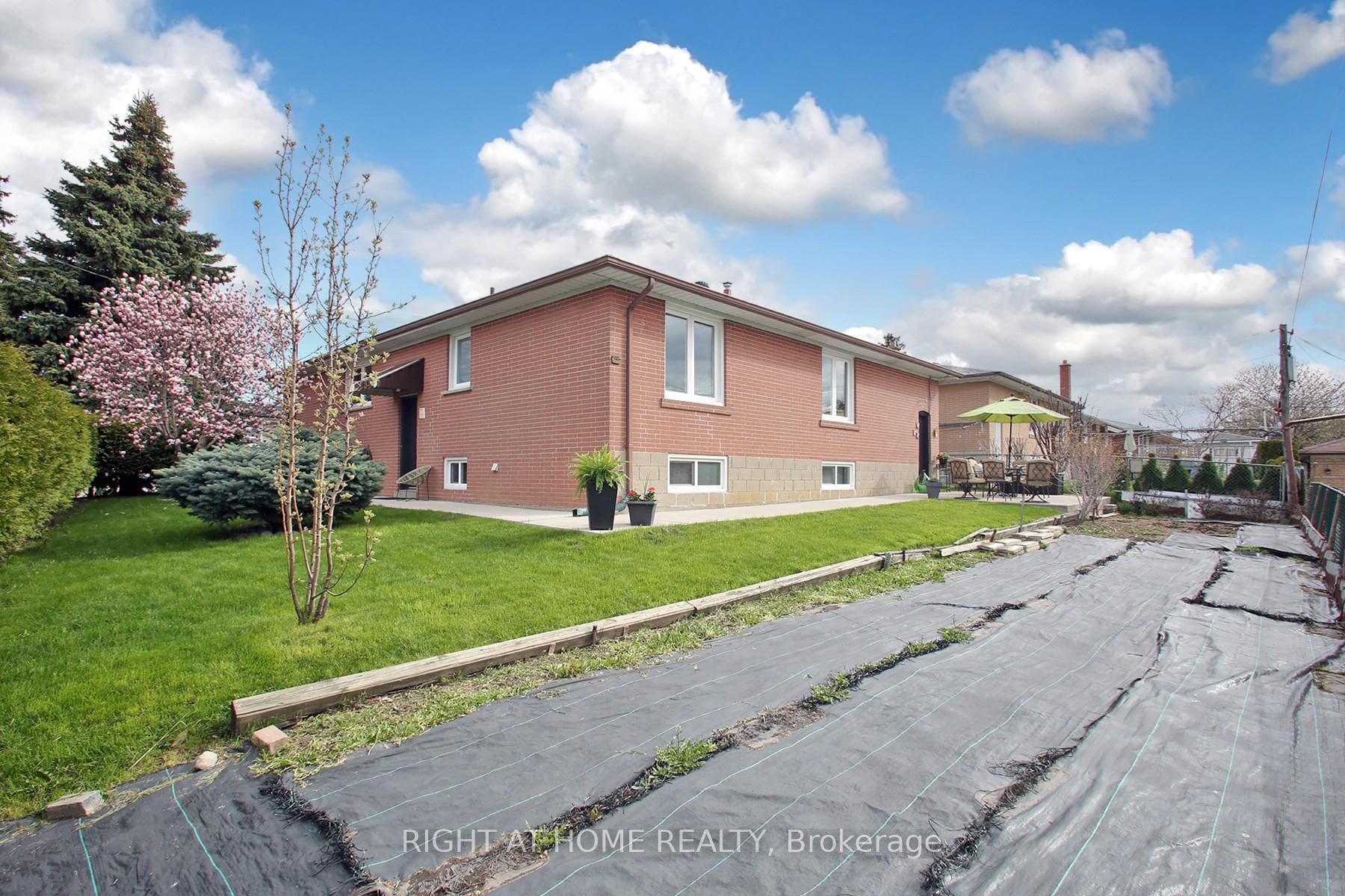 25 Sparrow Avenue photo 28