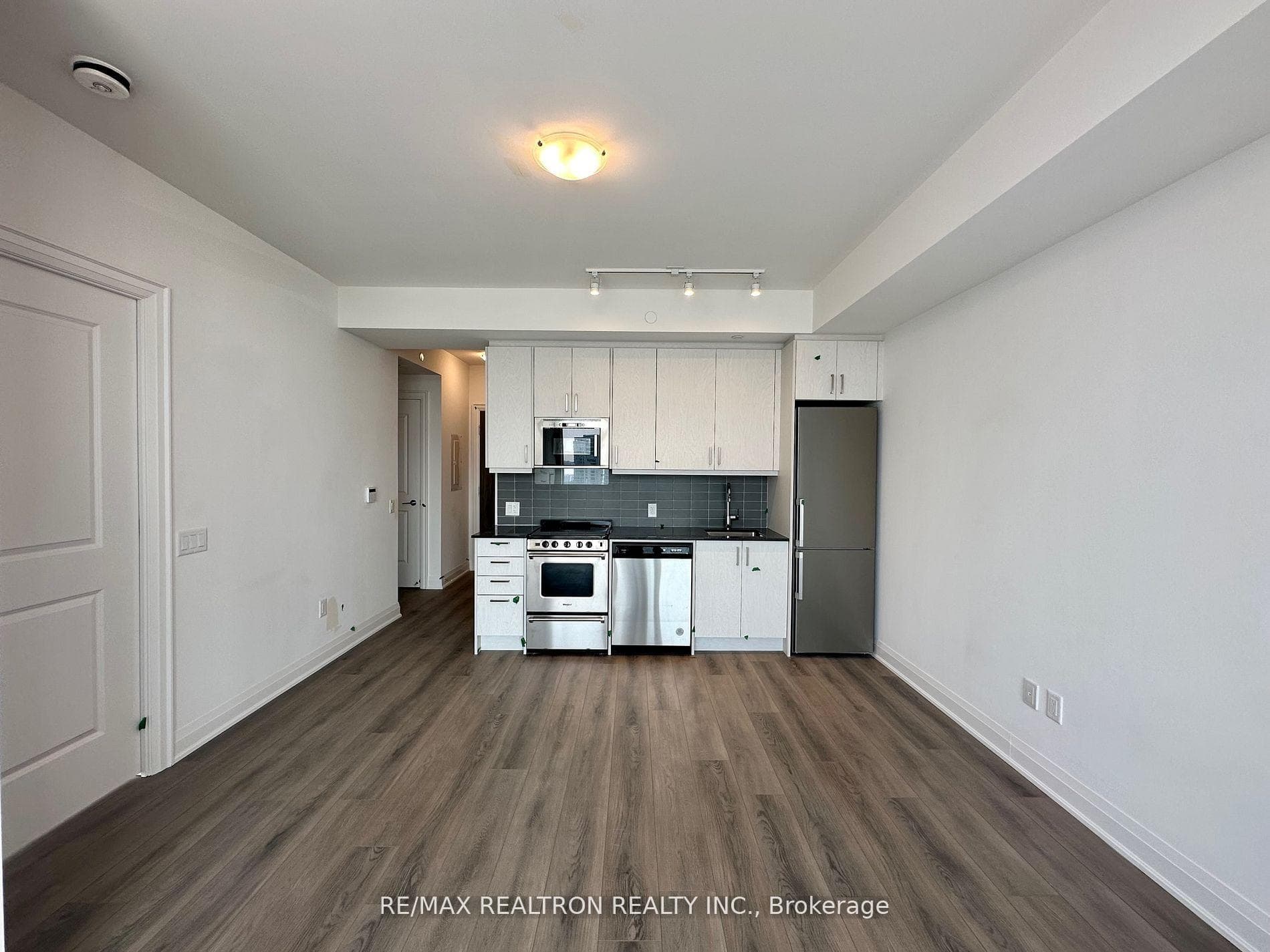 20 Gatineau Drive Unit 705E photo 5