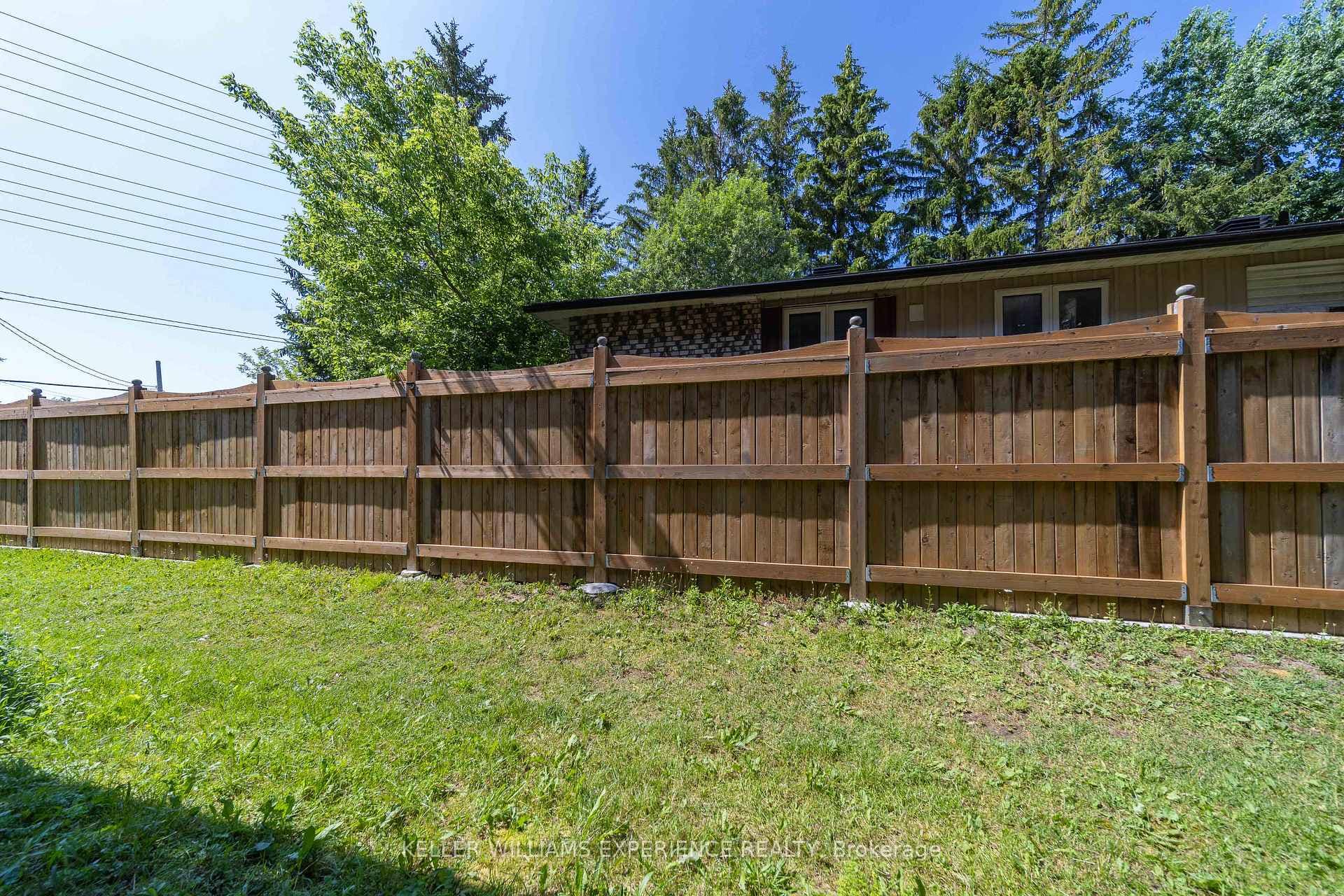 540 Essa Road Unit 29 photo 28