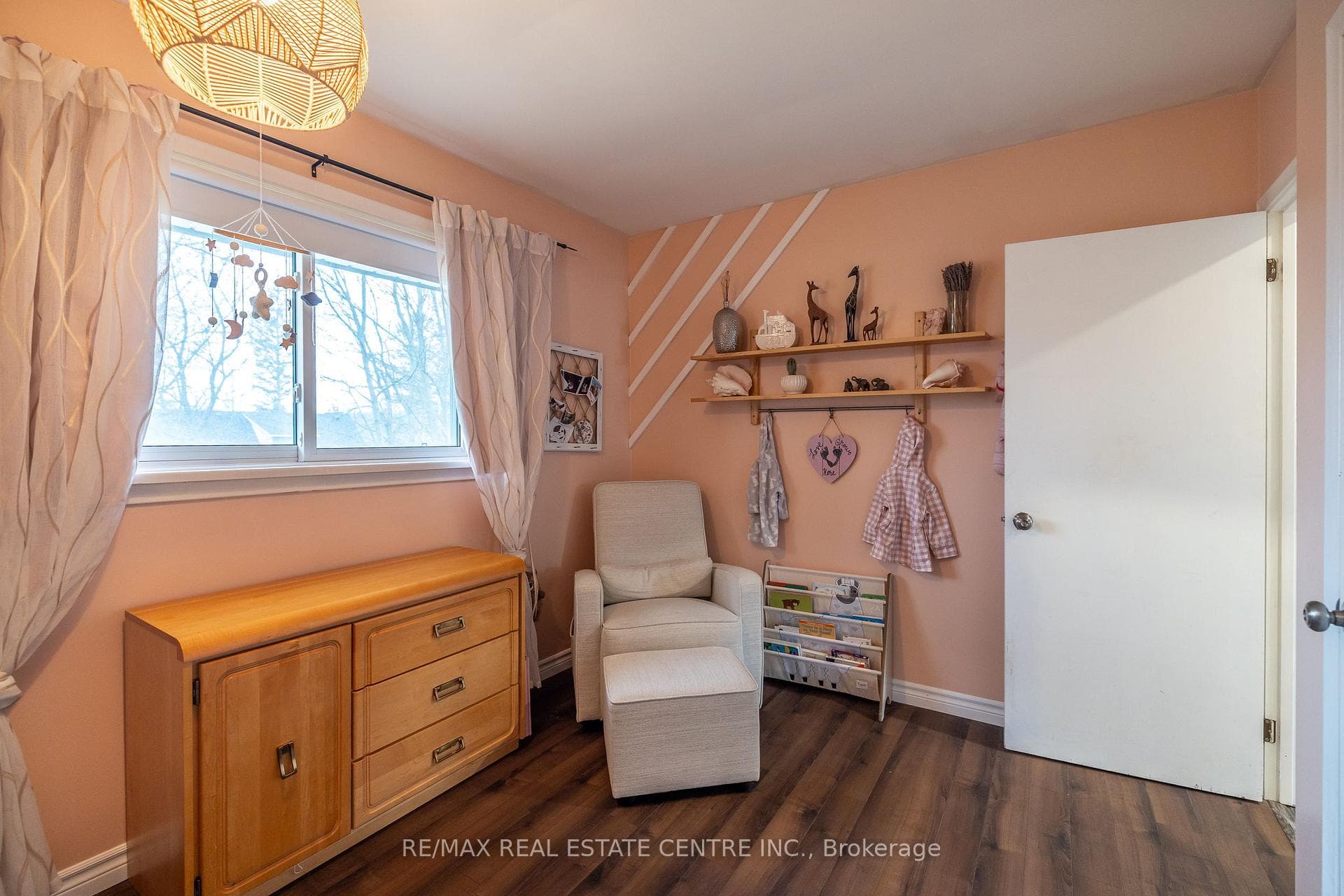 86 Knightswood Boulevard photo 18