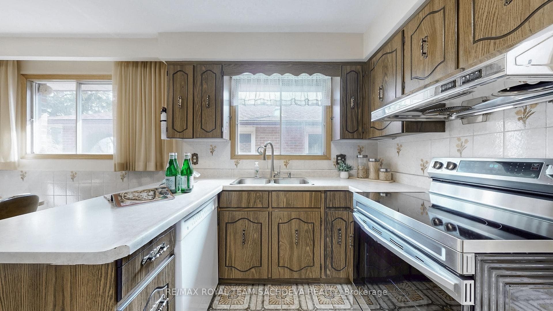 4611 Kingston Road photo 9
