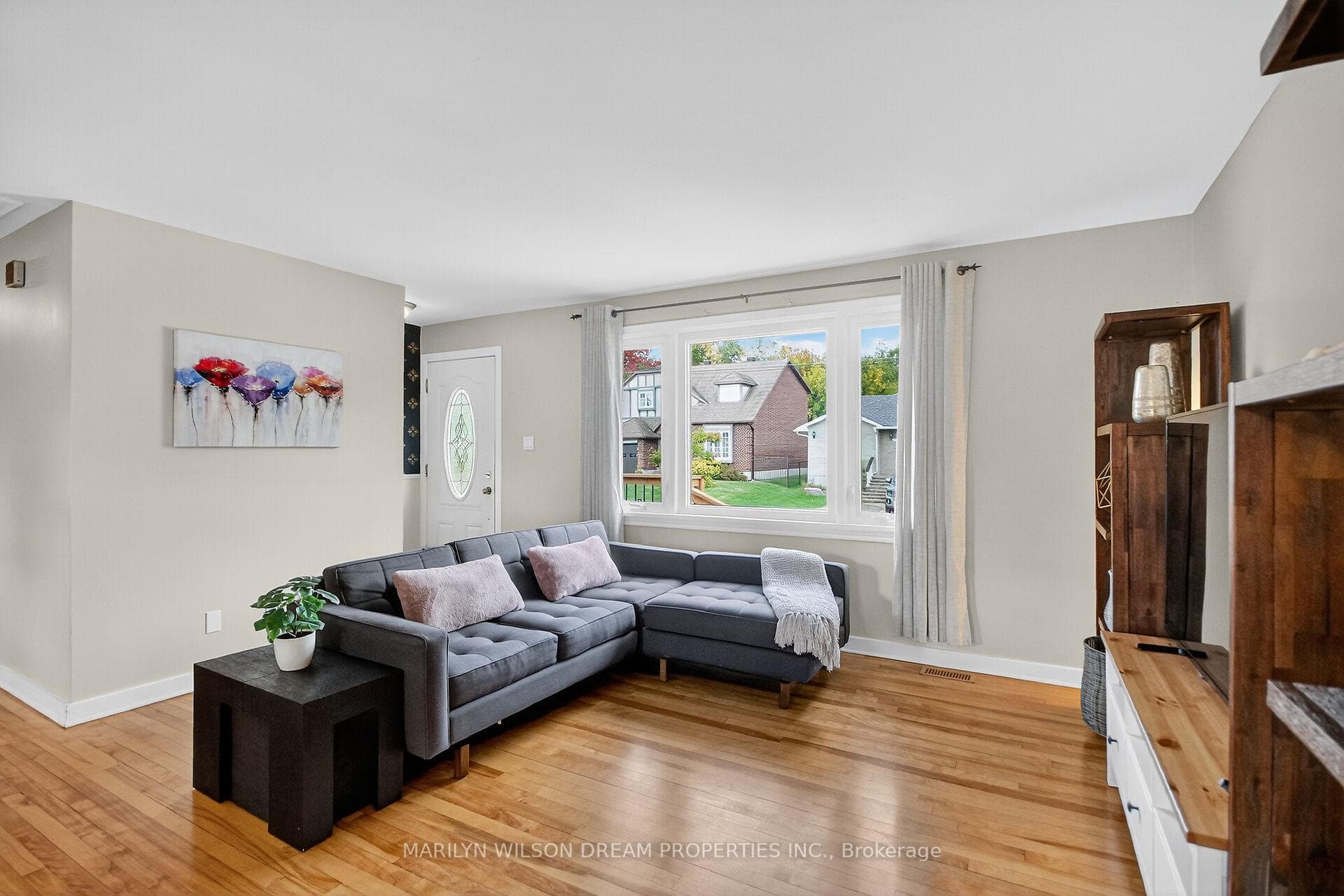 1914 Rosebella Avenue photo 5