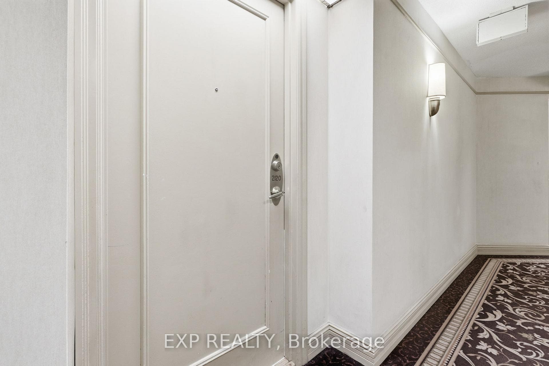 25 Kingsbridge Garden Circle Unit 2120 photo 3