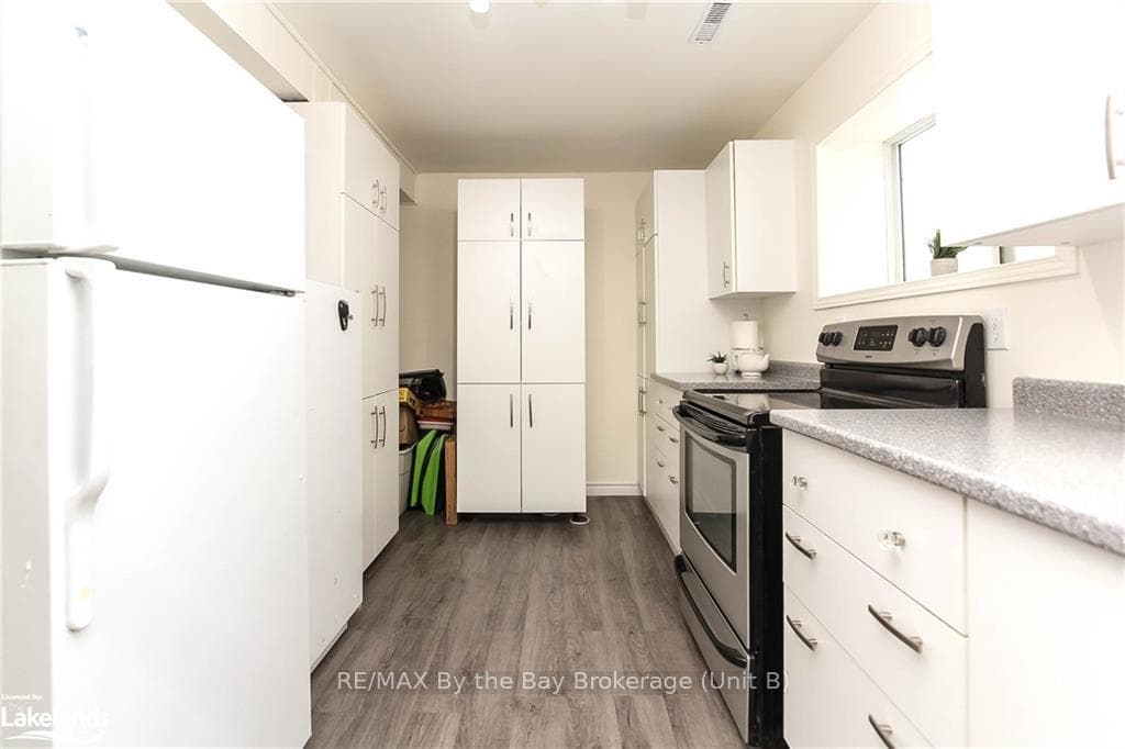 138 CONSTANCE Boulevard photo 24