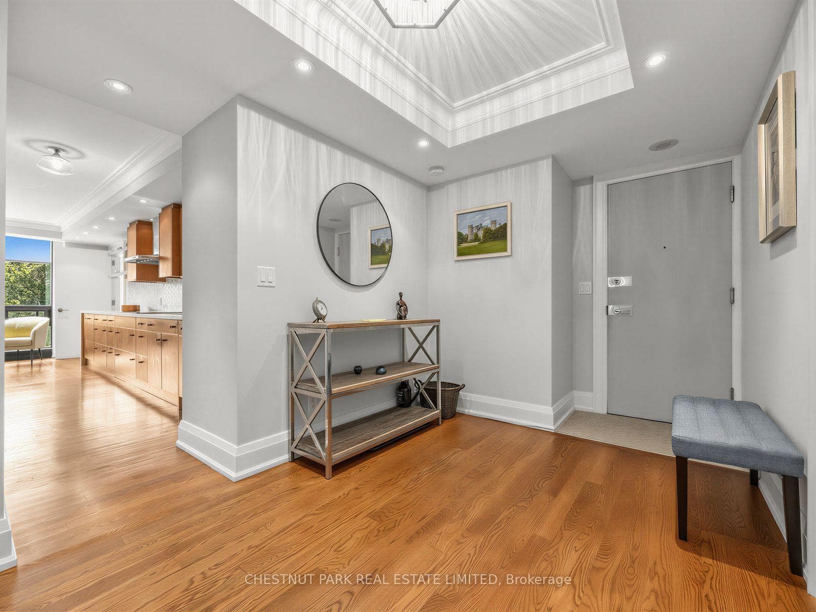 625 Avenue Road Unit 304 photo 3