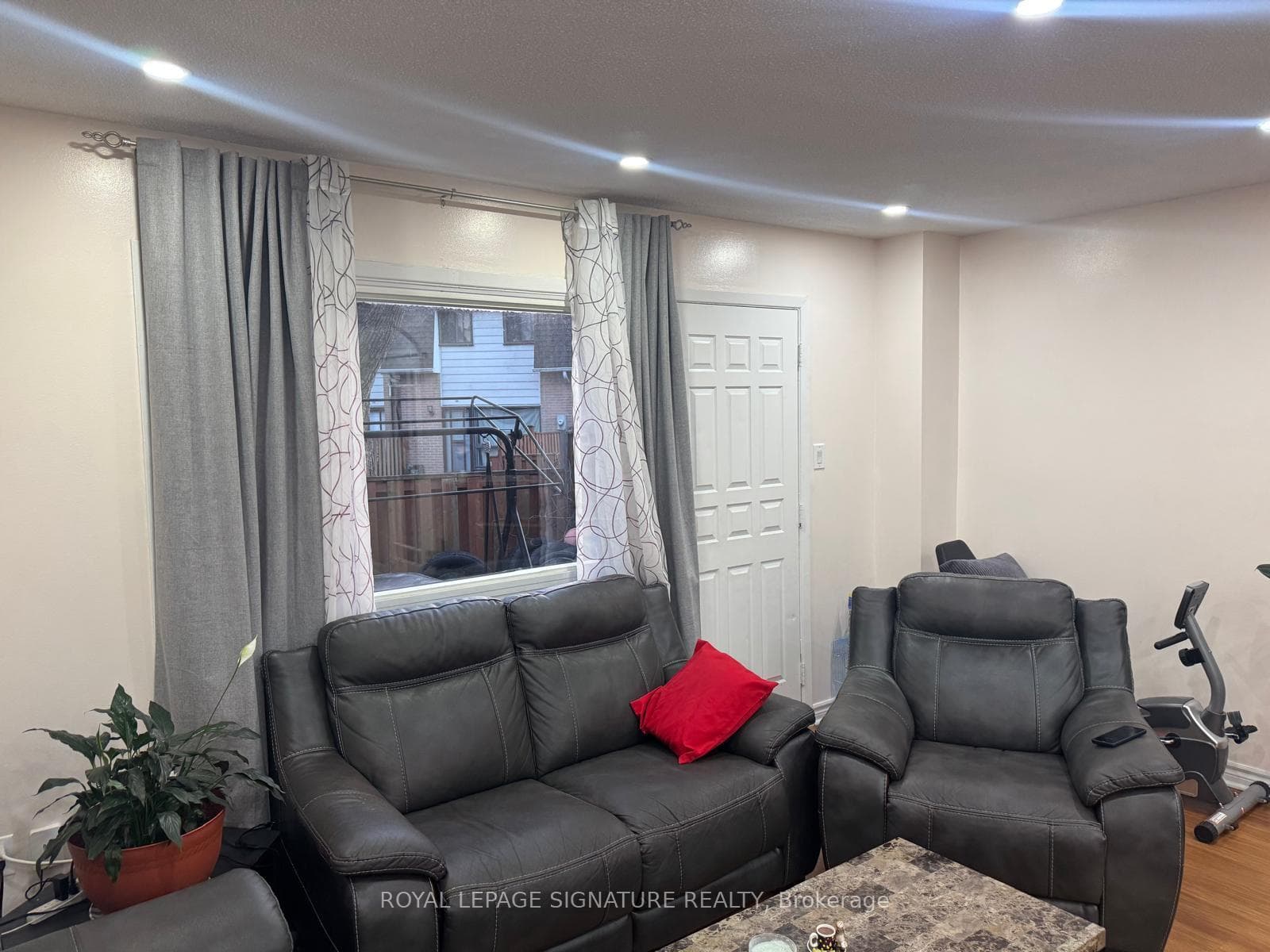 475 Bramalea Road Unit 181 photo 2
