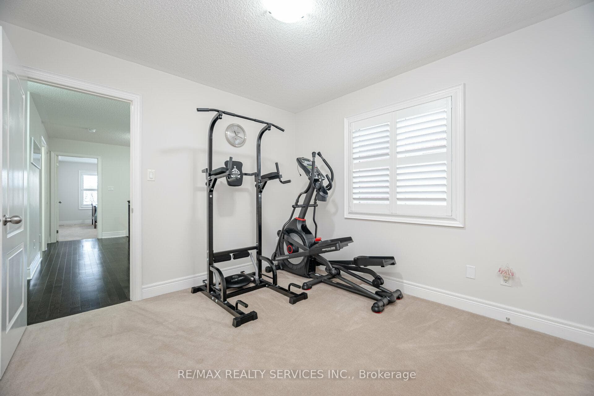 58 Andretti Crescent photo 30