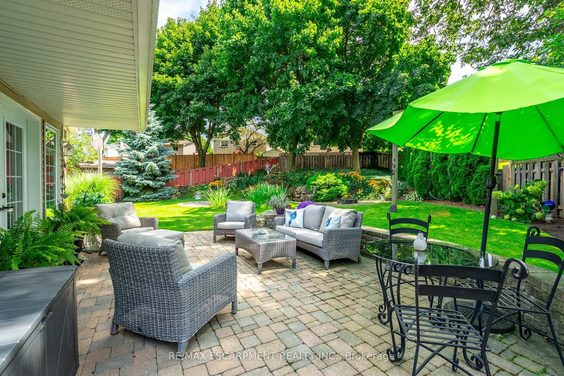63 FORESTGATE Drive photo 36