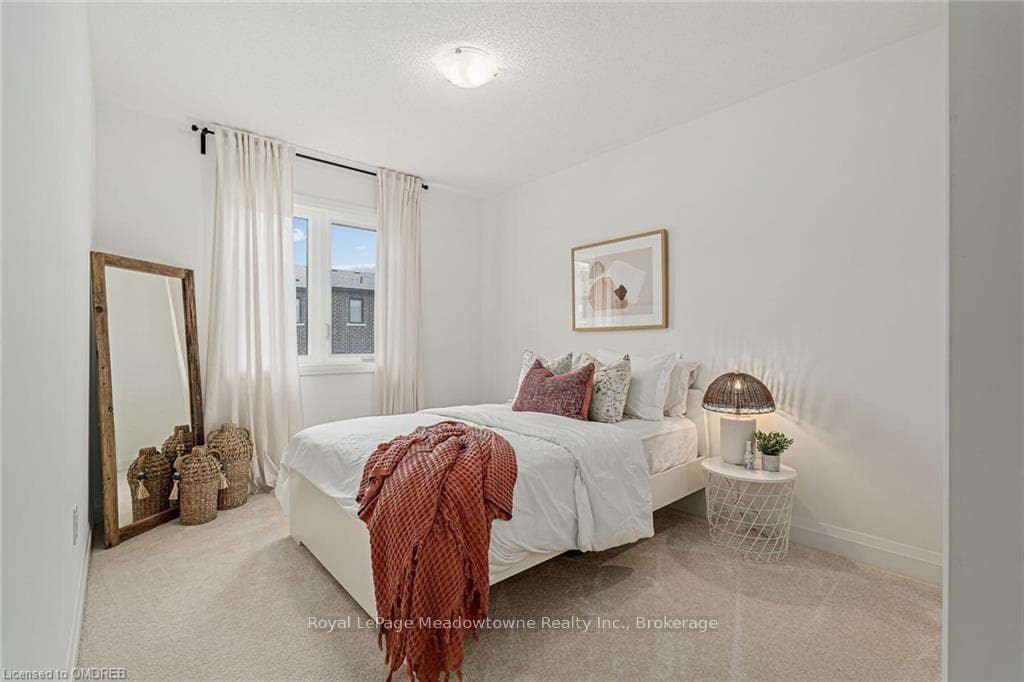 49 HUMBERSTONE Drive photo 21