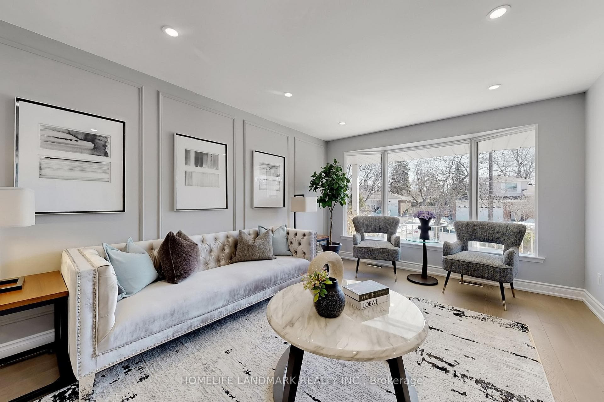 38 Pebblehill Square photo 5