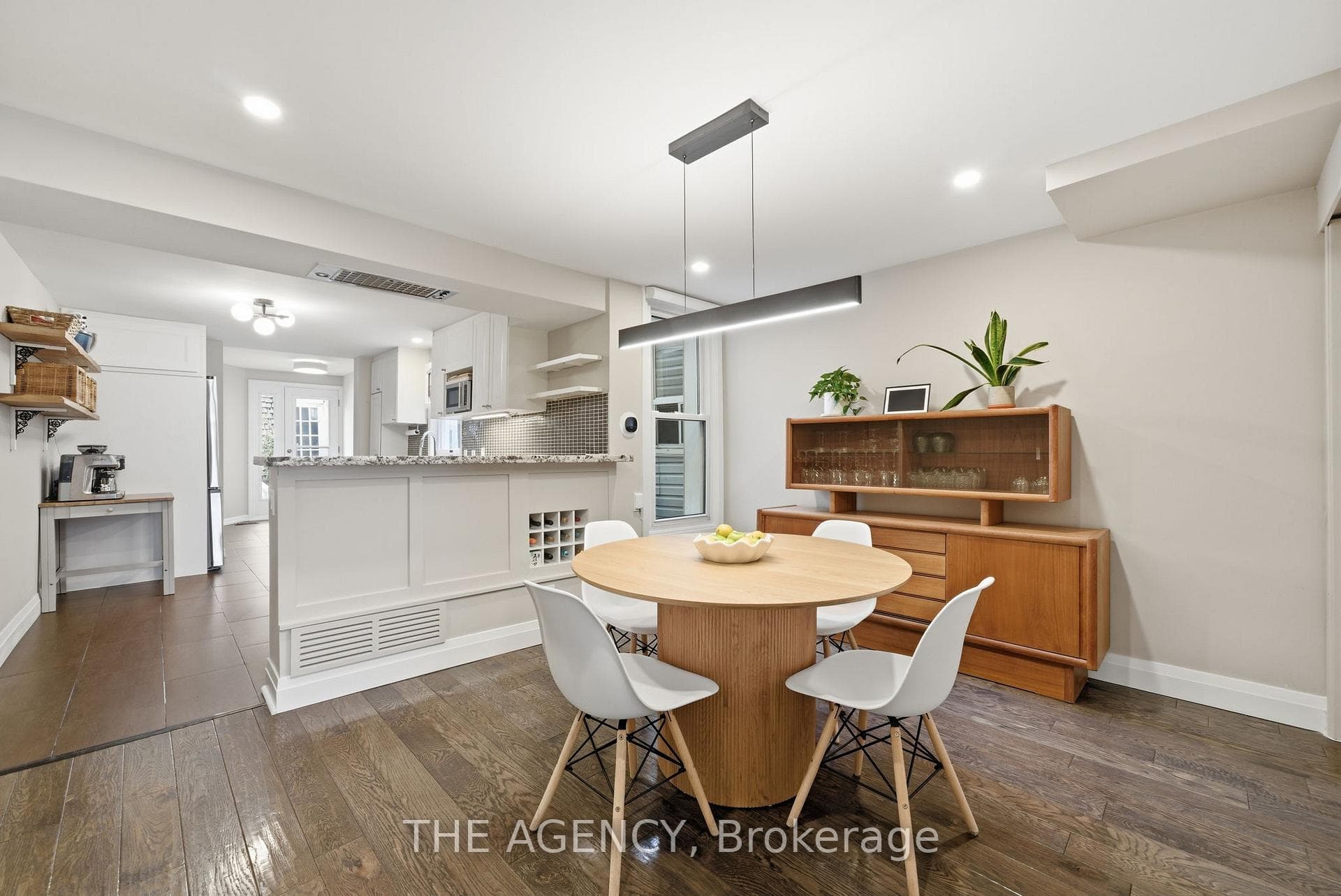 36 Mansfield Avenue photo 6