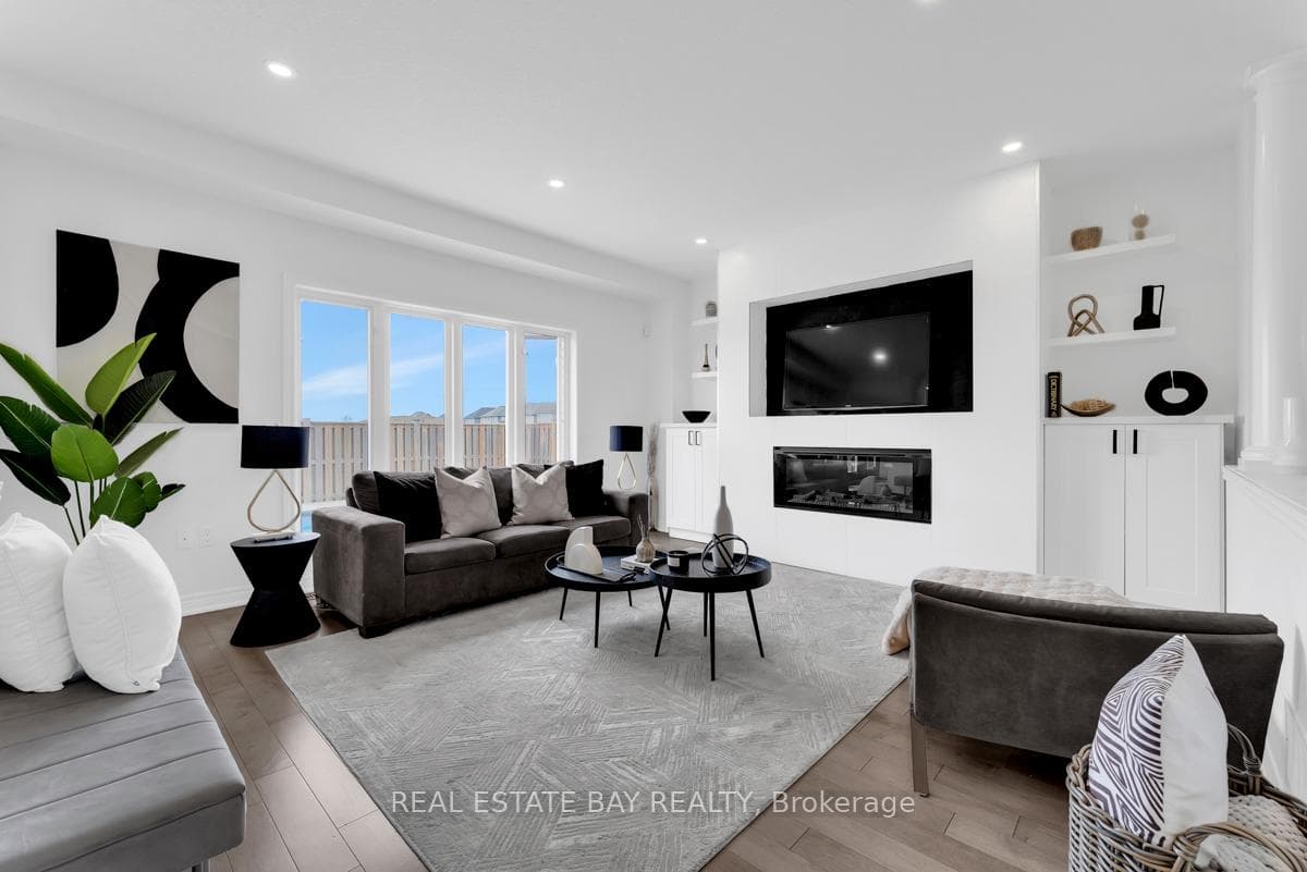 68 Whistler Street photo 5