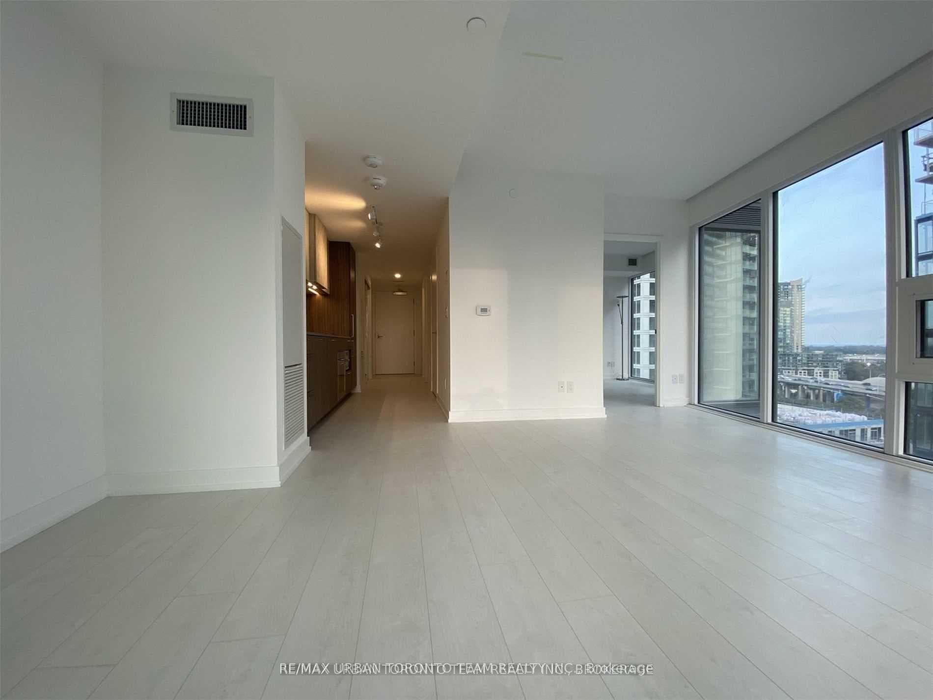 435 Richmond Street Unit Ph103 photo 16