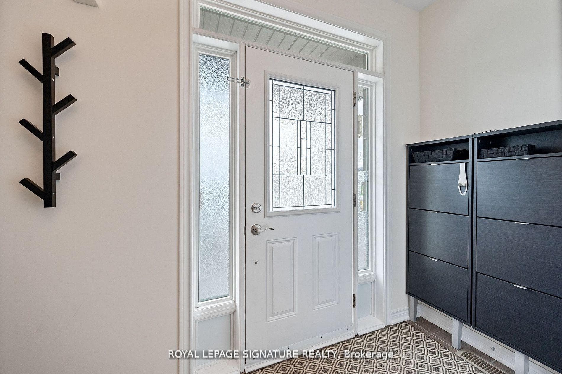 436 Galbraith Street photo 4
