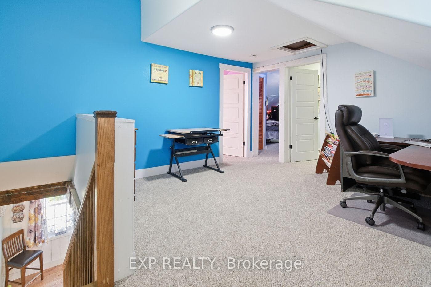 9043 Ridge Road photo 31