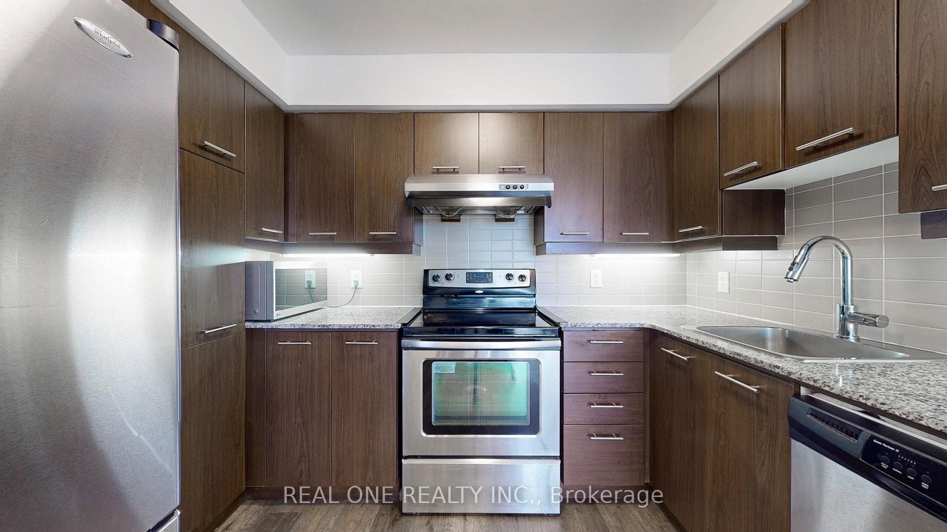 125 Village Green Square Unit 2803 photo 22