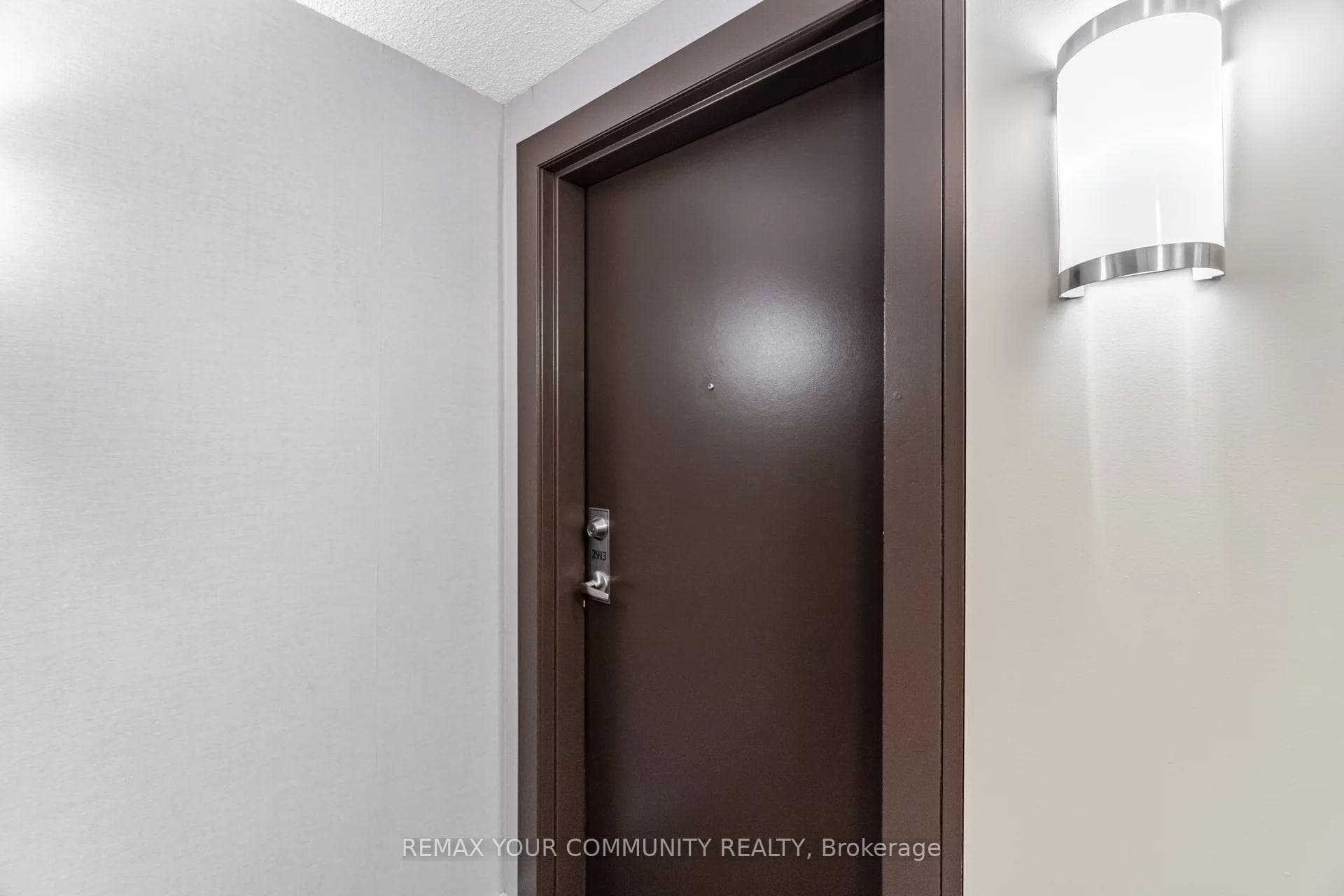 155 Legion Road Unit Ph-2913 photo 3