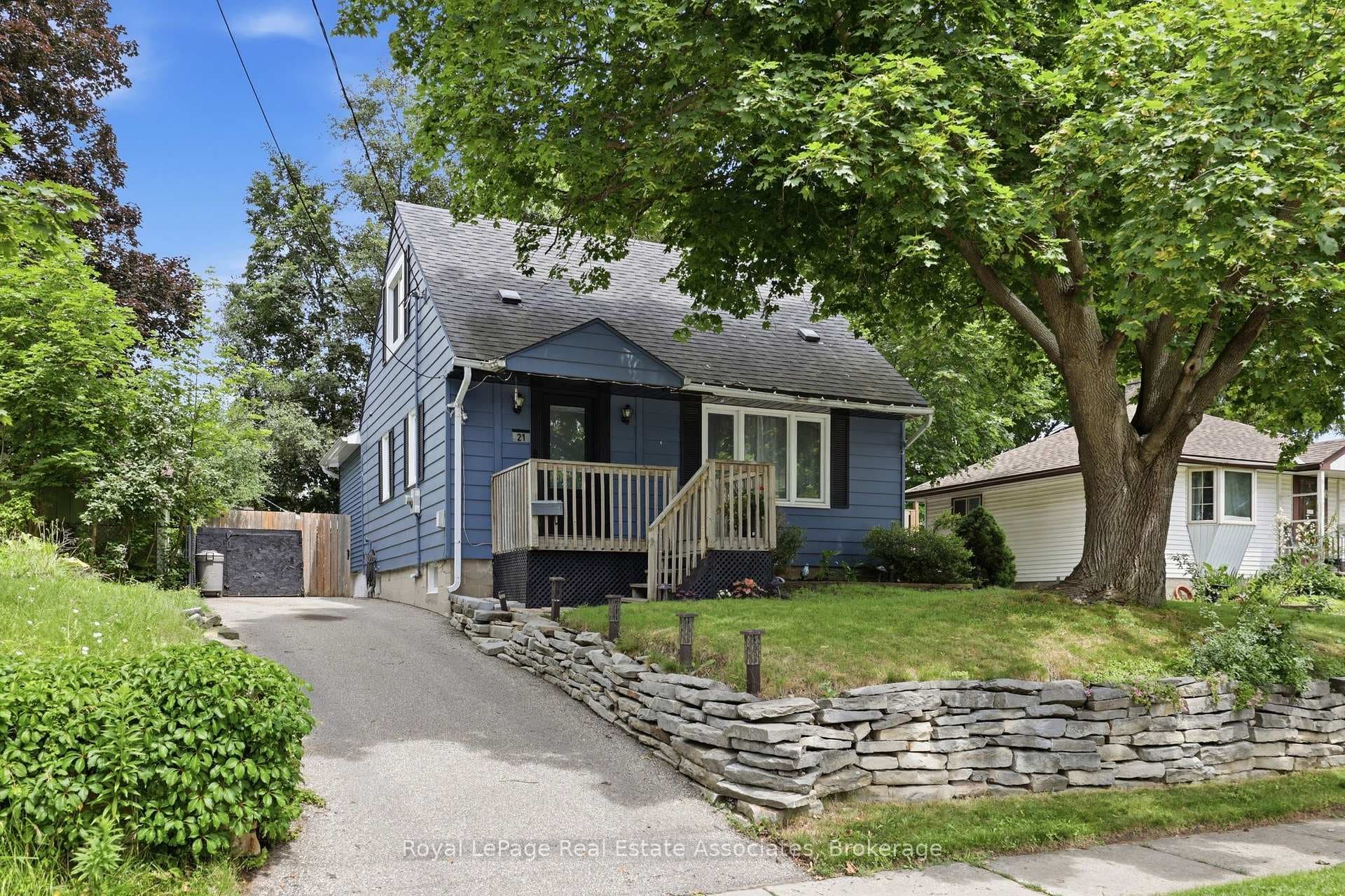 21 Ridgewood Avenue photo 4