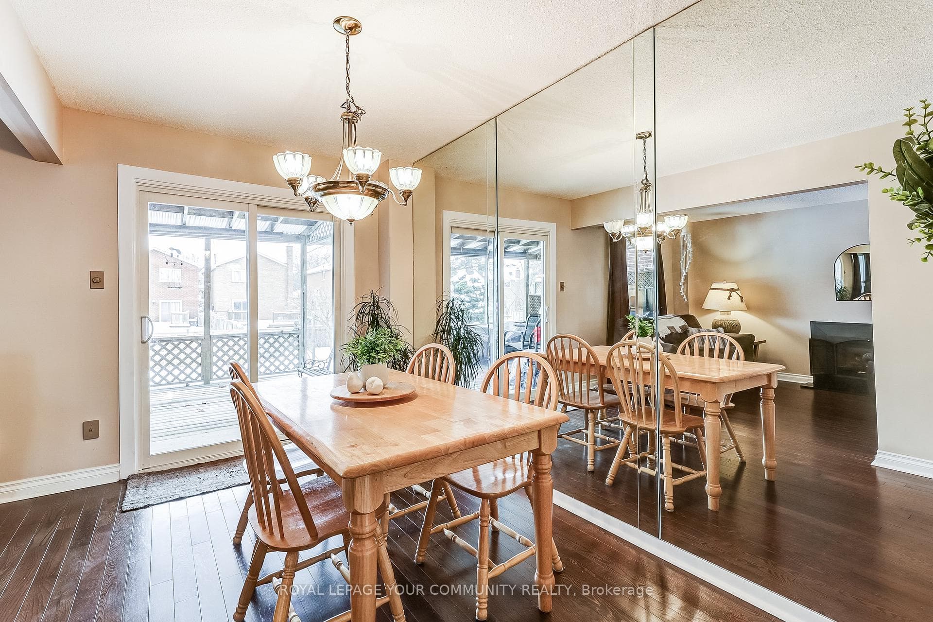 151 Trothen Circle photo 6