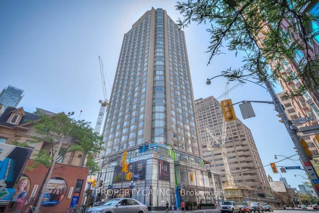 155 Yorkville Avenue Unit 1520 photo 13