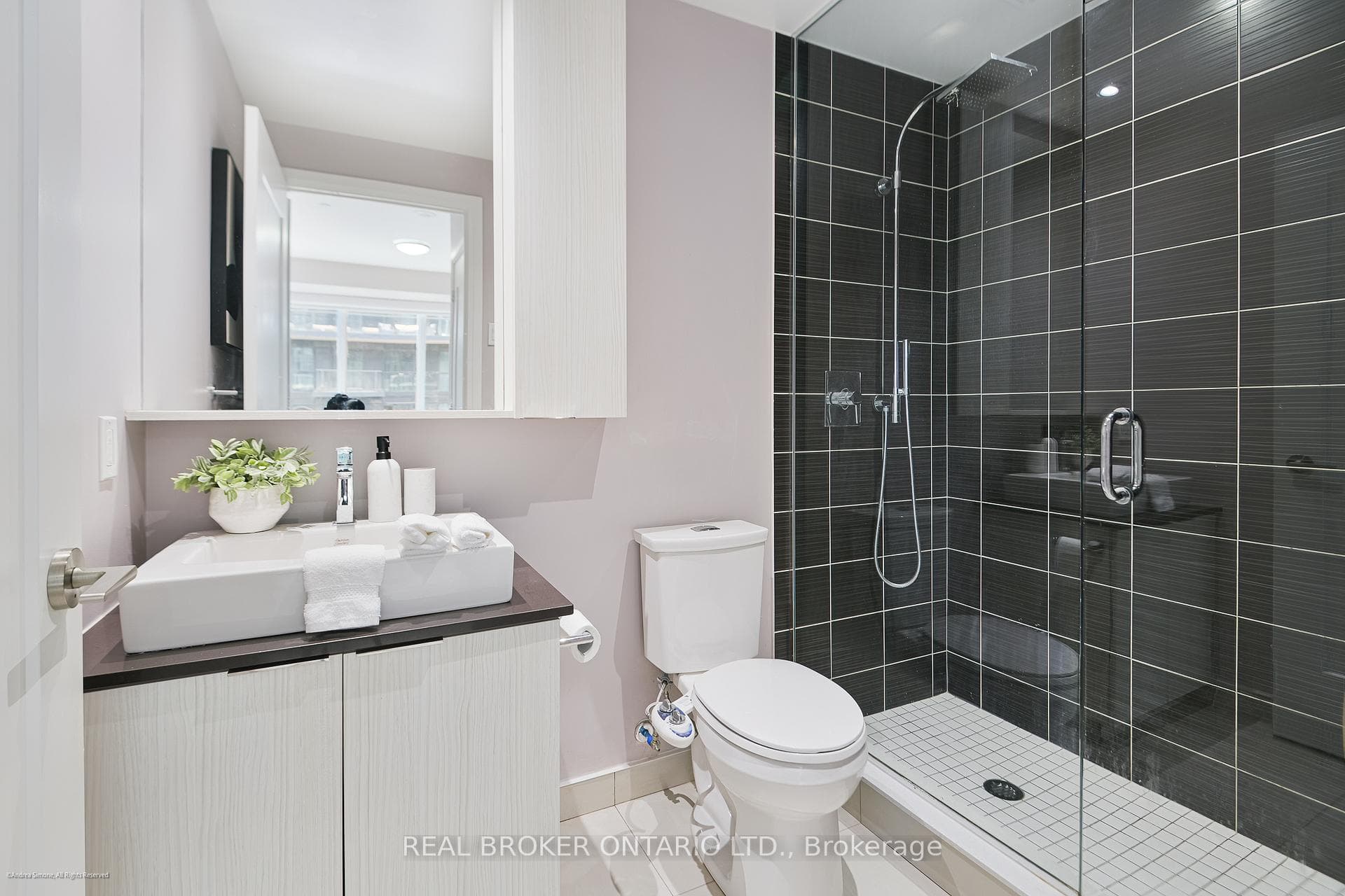110 Marine Parade Drive Unit 501 photo 18