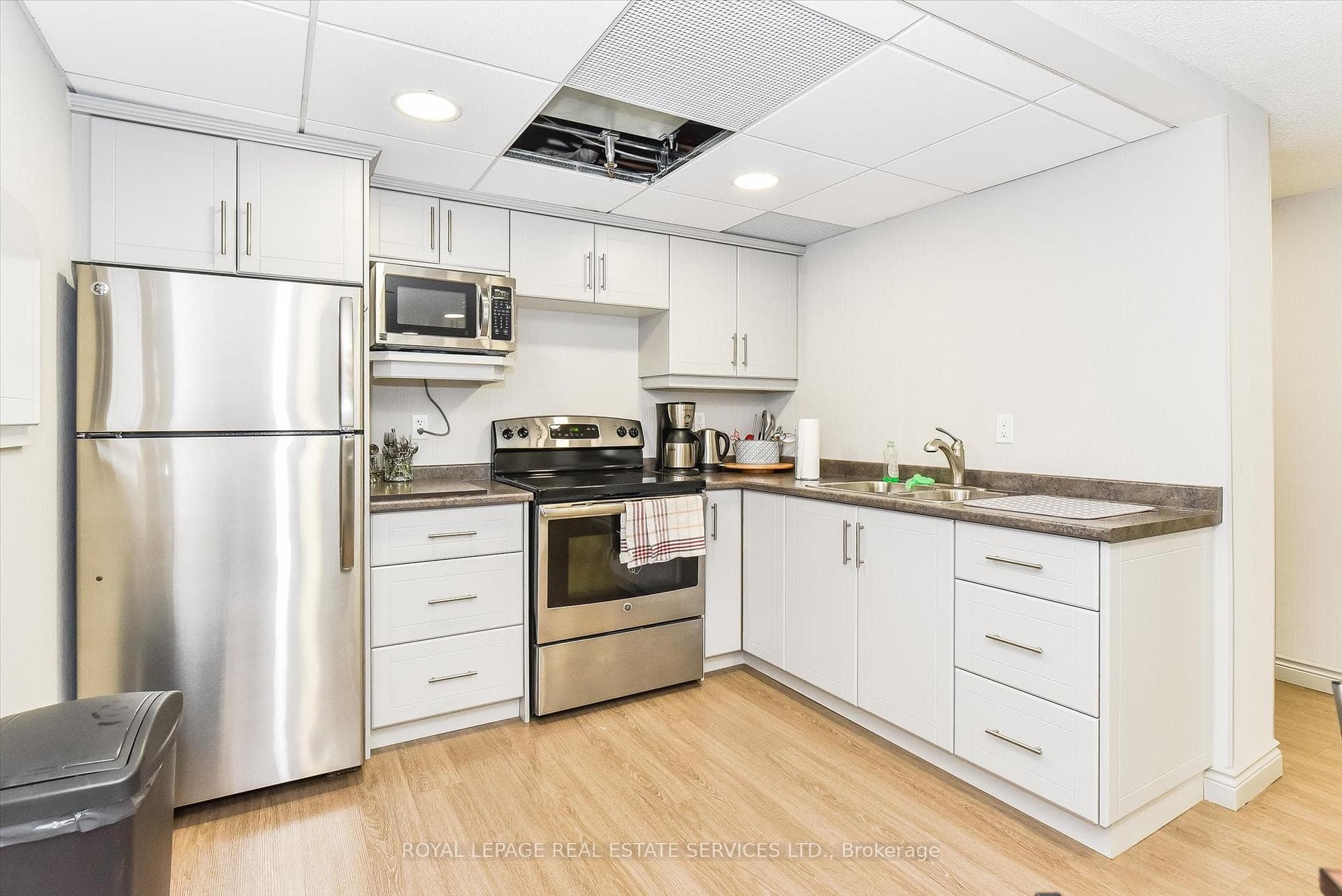 Party Room with Kitchen