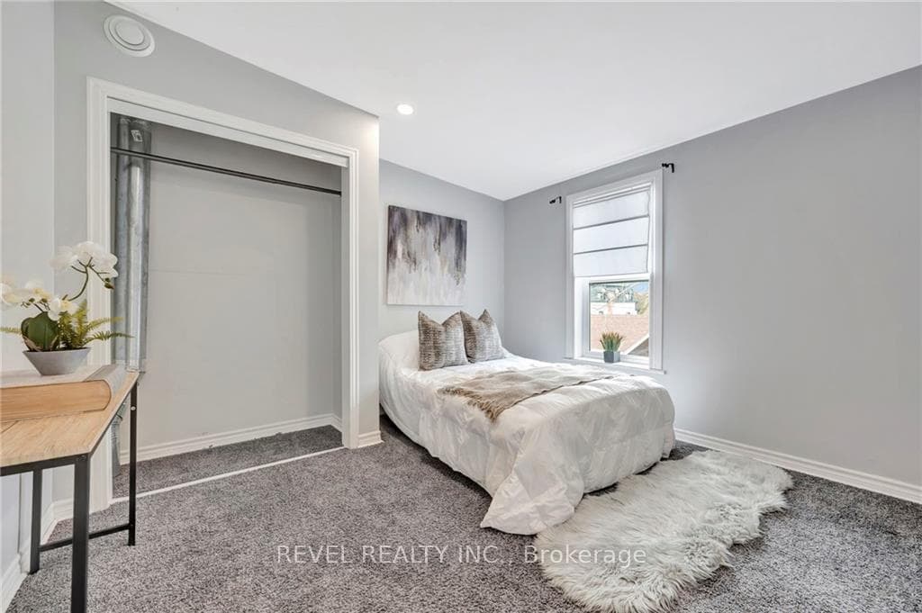 129 West Street photo 22