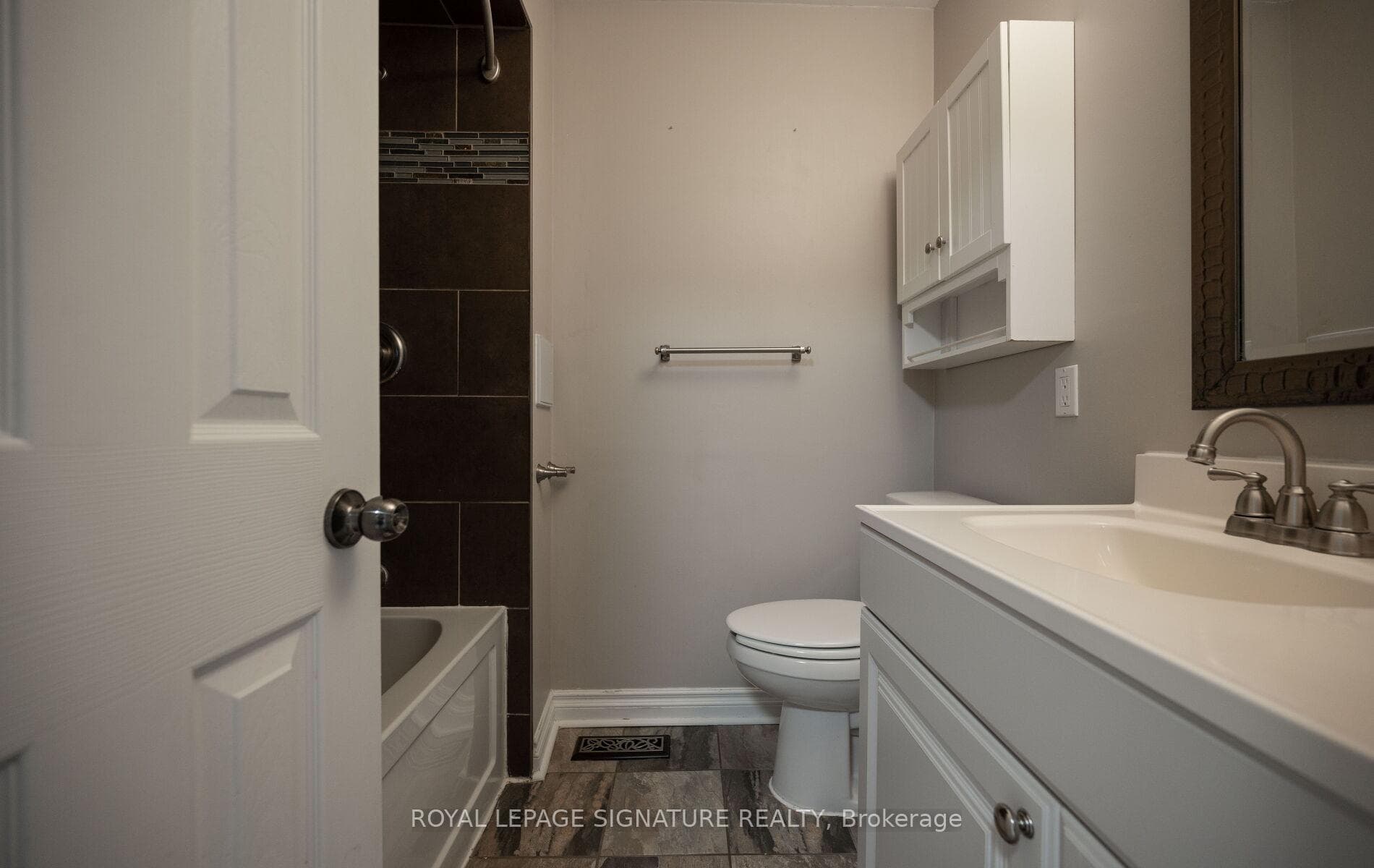 447 Ontario Street photo 39