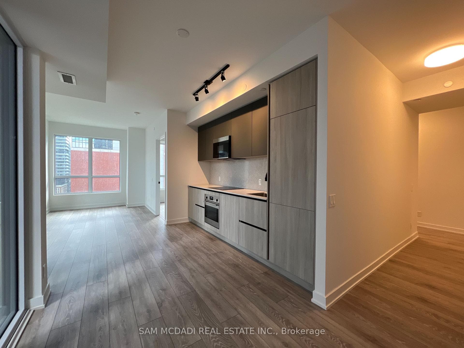 108 Peter Street Unit 1202 photo 7