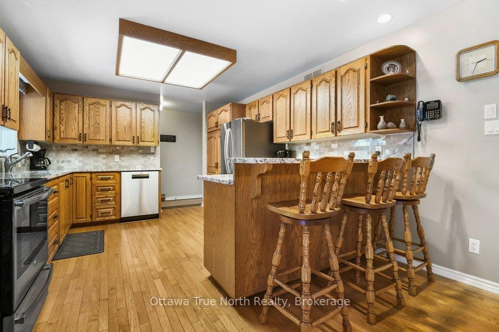 7427 Copeland Road photo 11