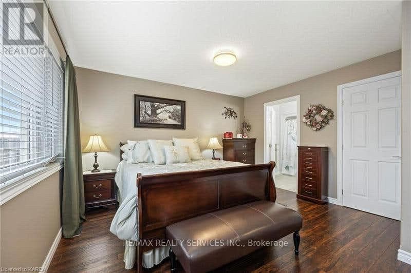 172 MACDOUGALL Drive photo 17