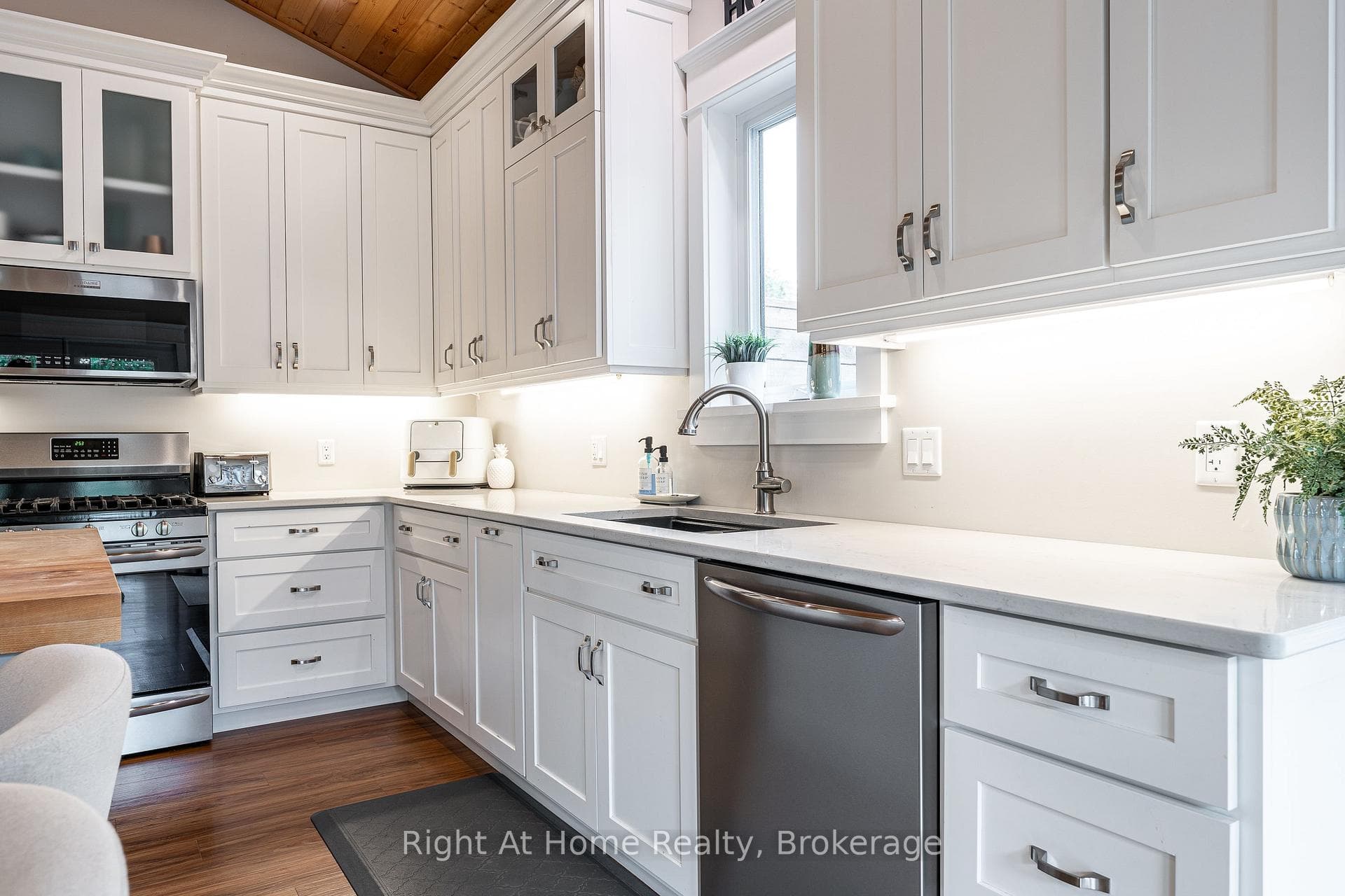 71214 Anne Street photo 13