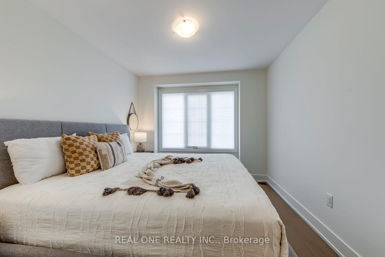 3054 Harvard Gardens photo 44