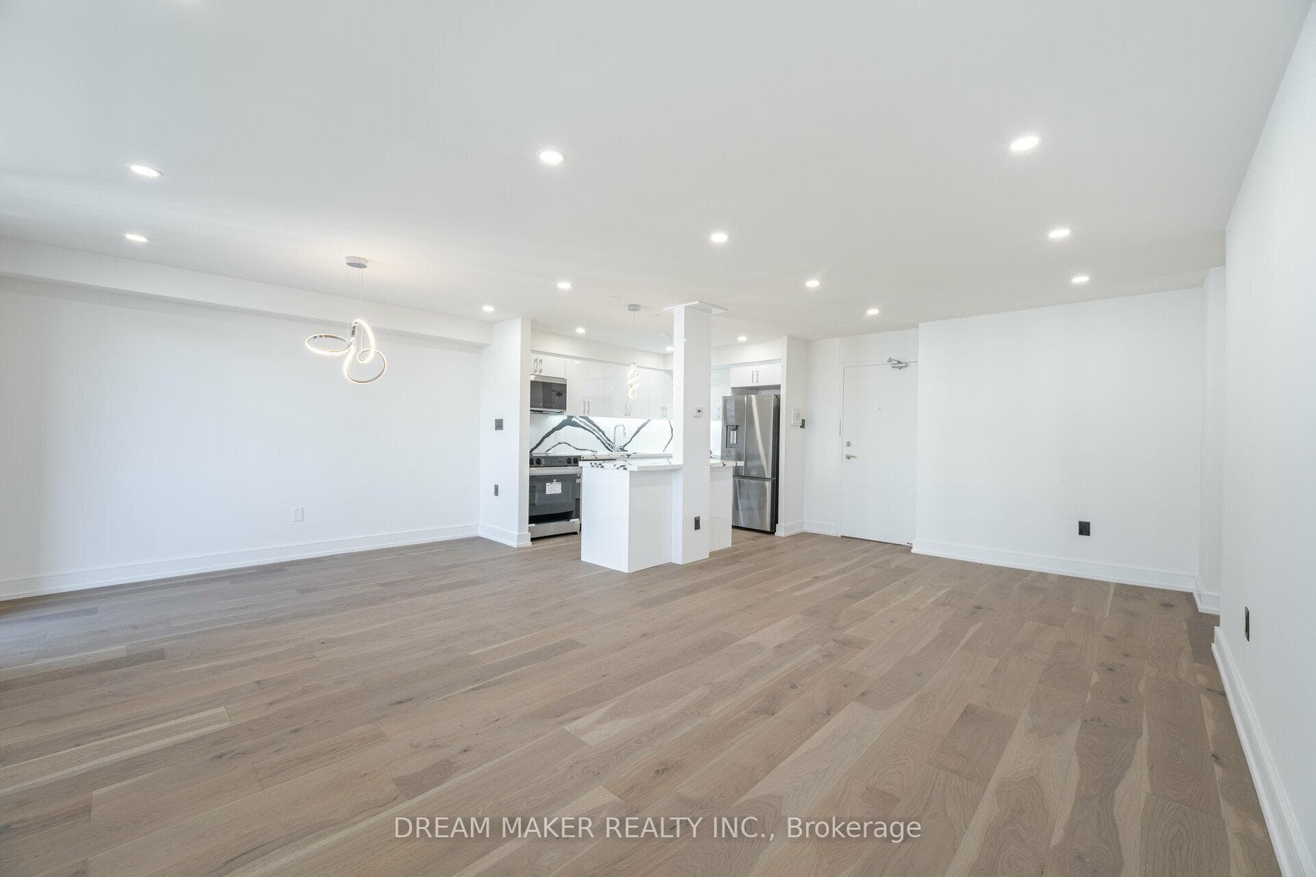 360 Ridelle Avenue Unit 1807 photo 10