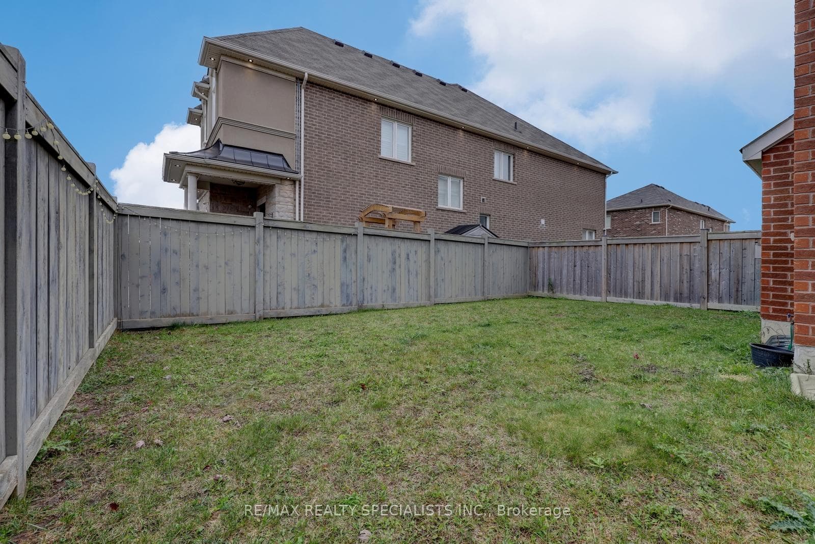 404 Clarkson Gate photo 38
