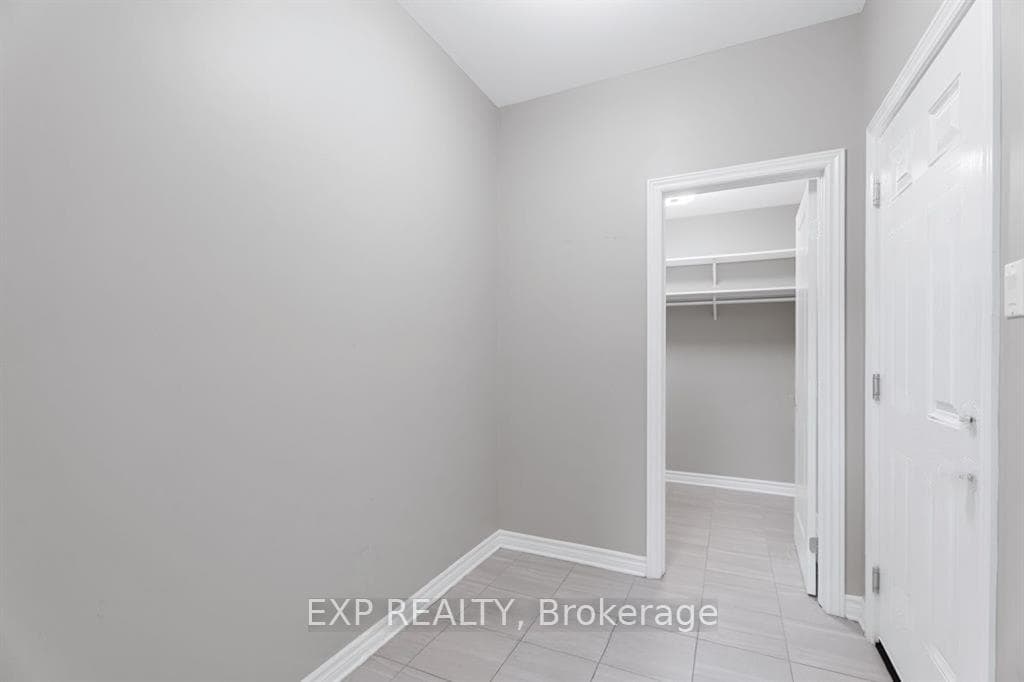 848 SNOWDROP Crescent photo 7