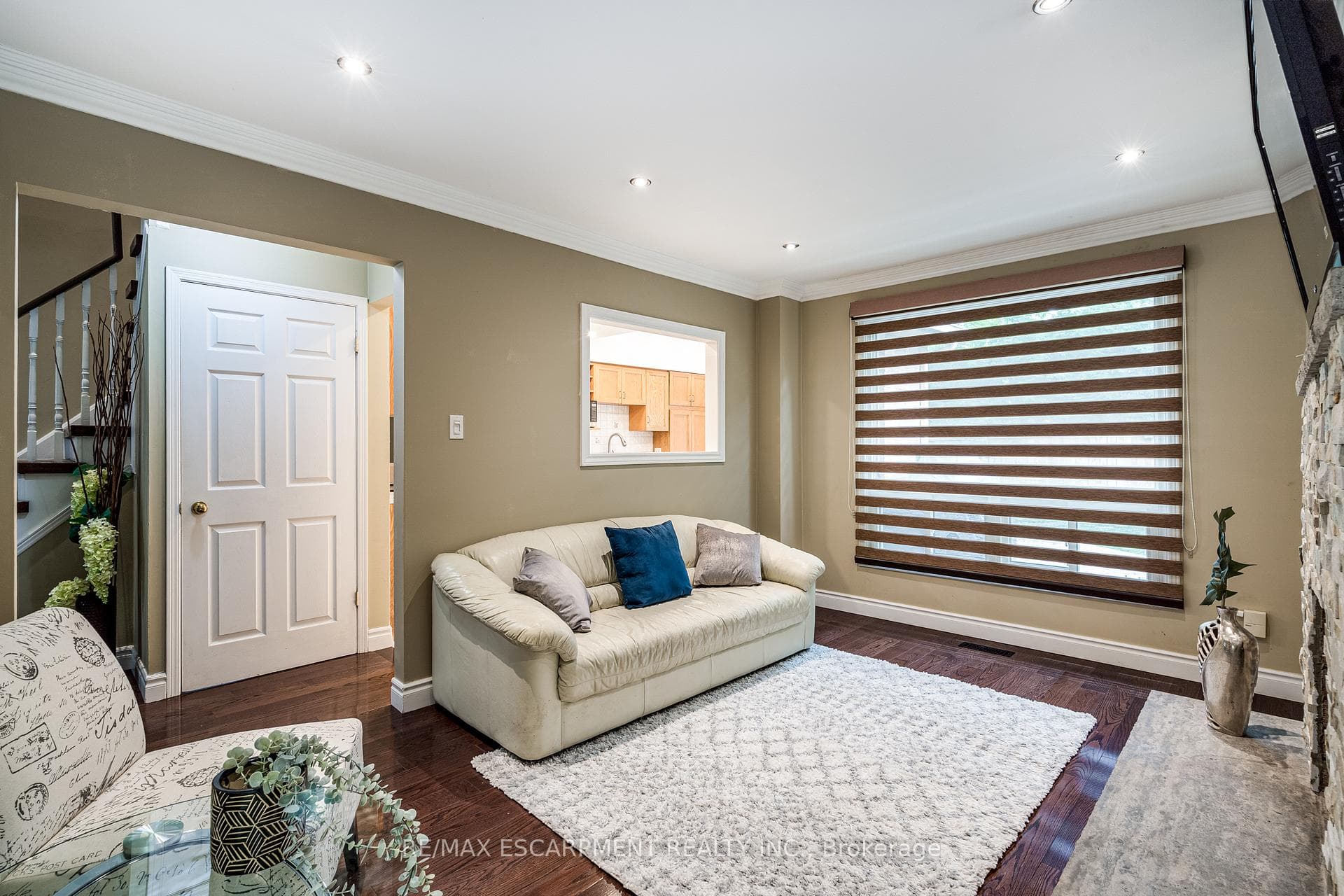 2120 Madden Boulevard photo 15