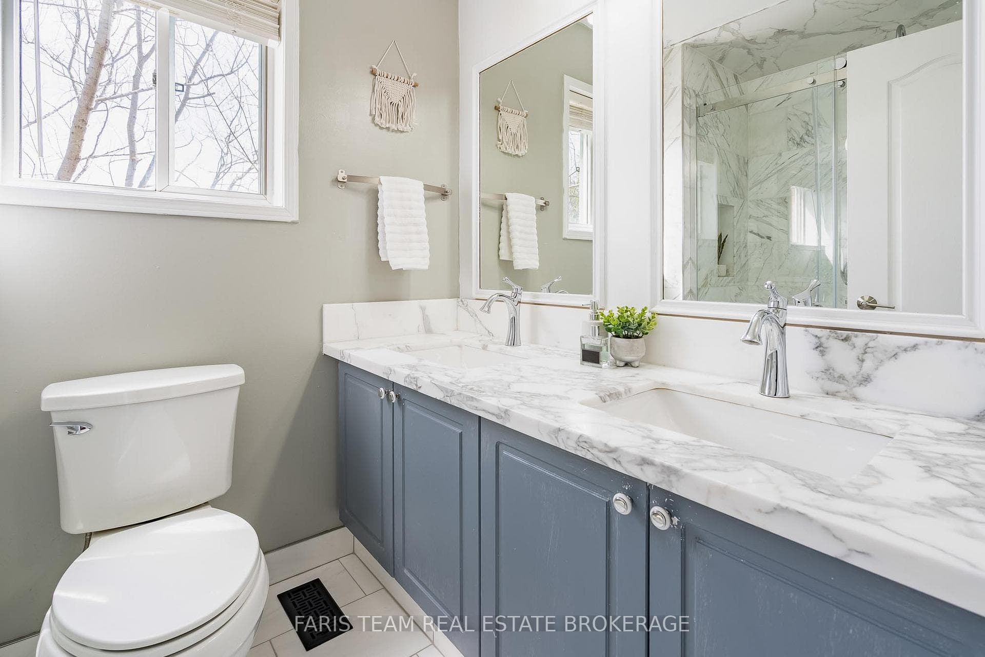 146 8th Avenue photo 27