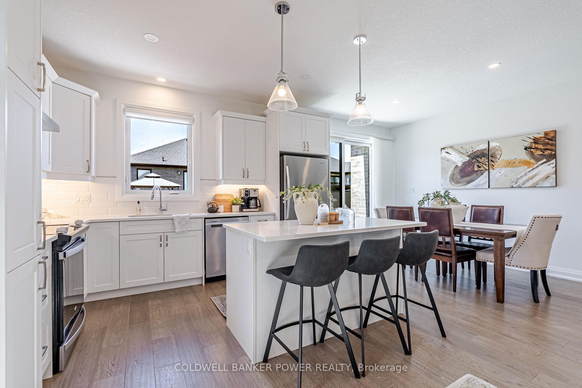 383 Daventry Way Unit 64 photo 11