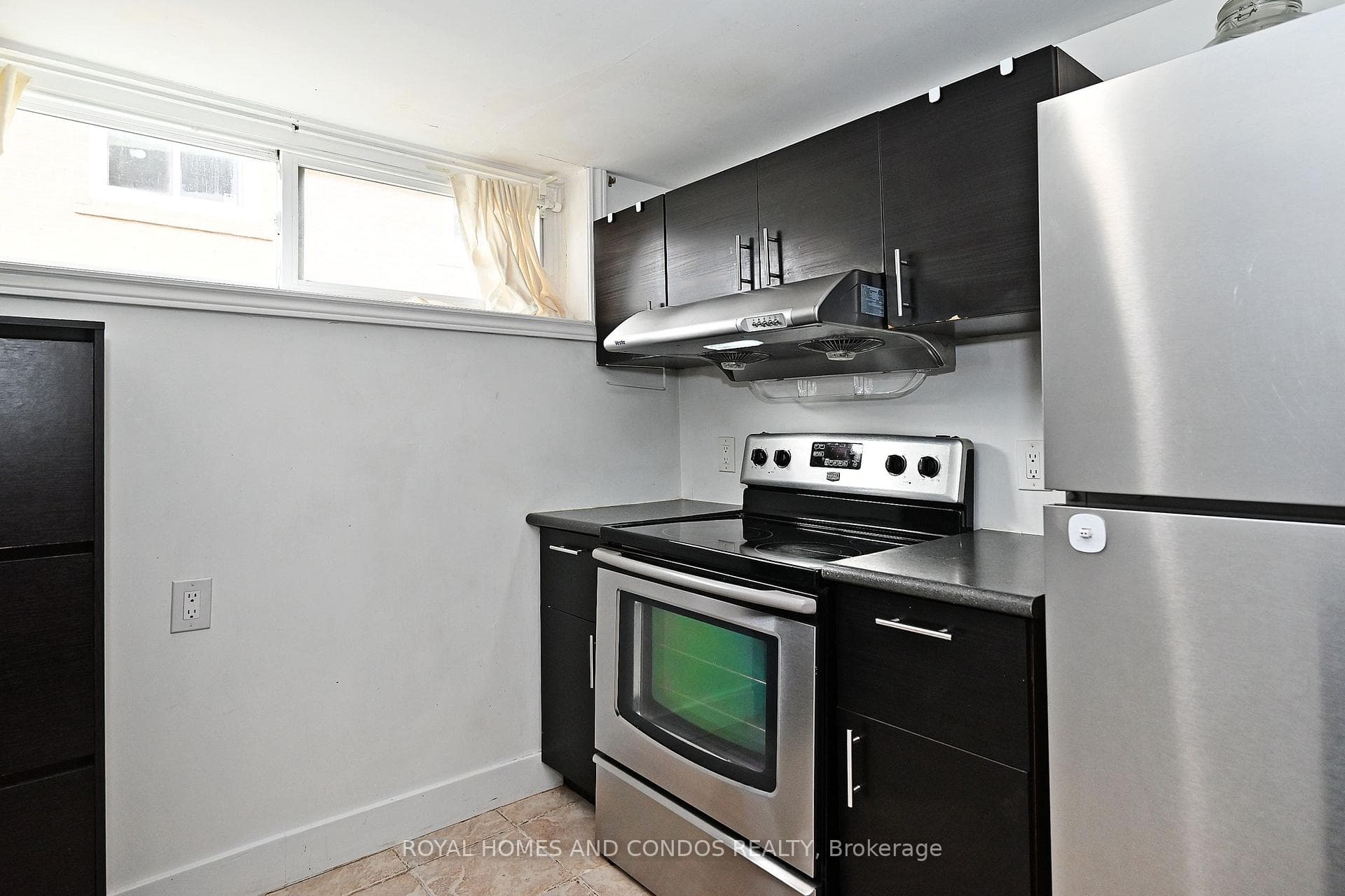 40 Pender Crescent Unit Lower photo 16