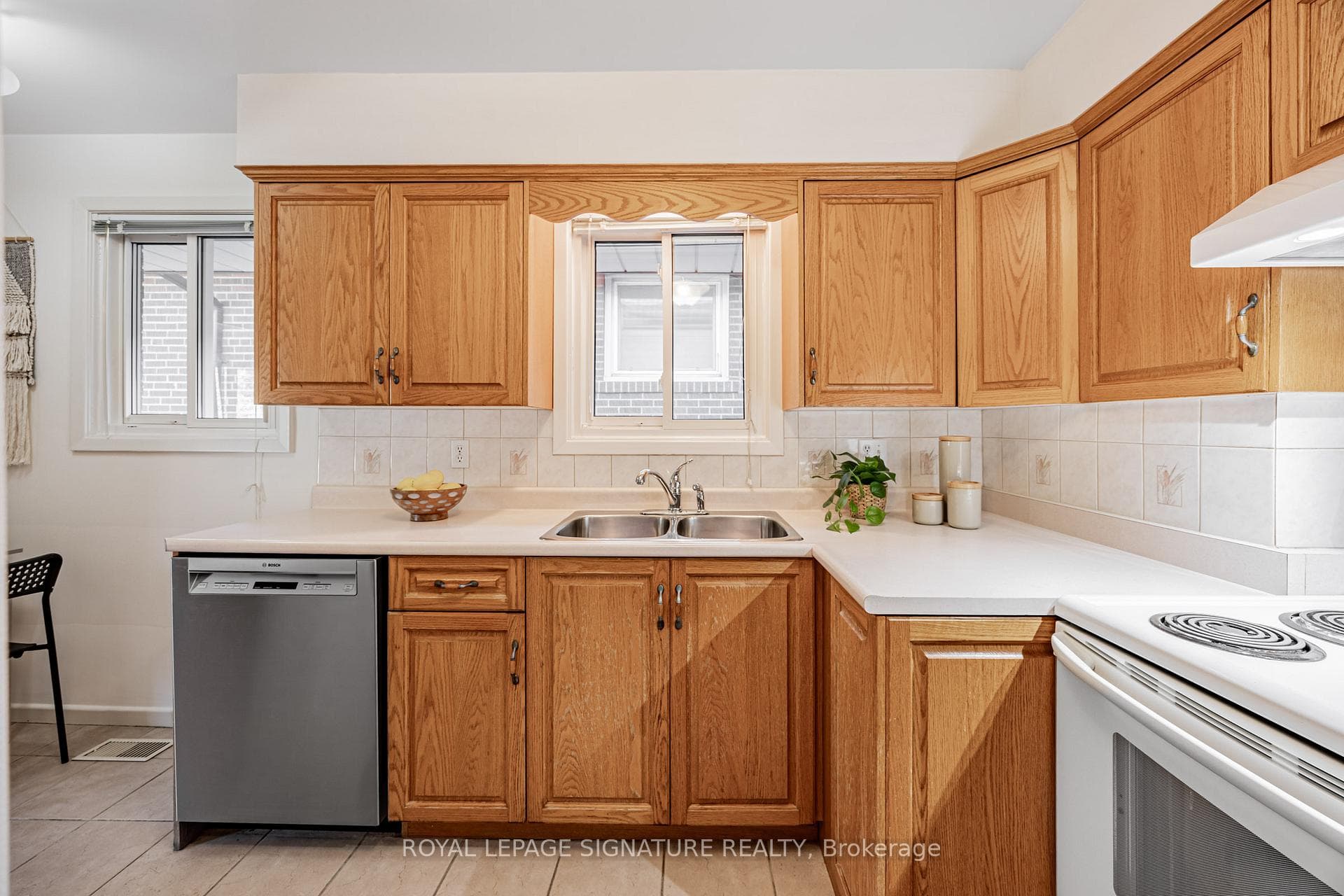 28 Sedgemount Drive photo 13