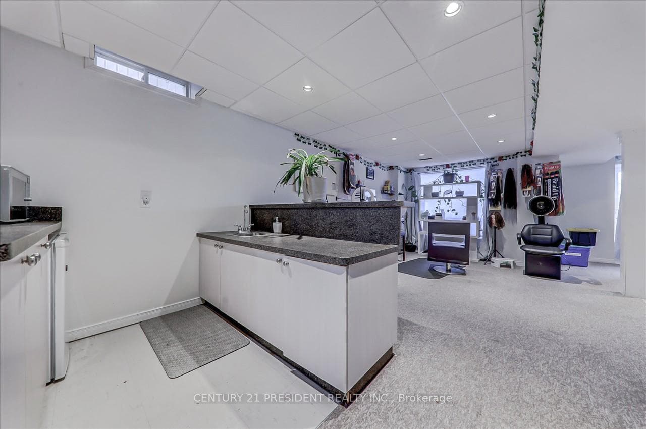 1135 Tall Pine Avenue photo 29